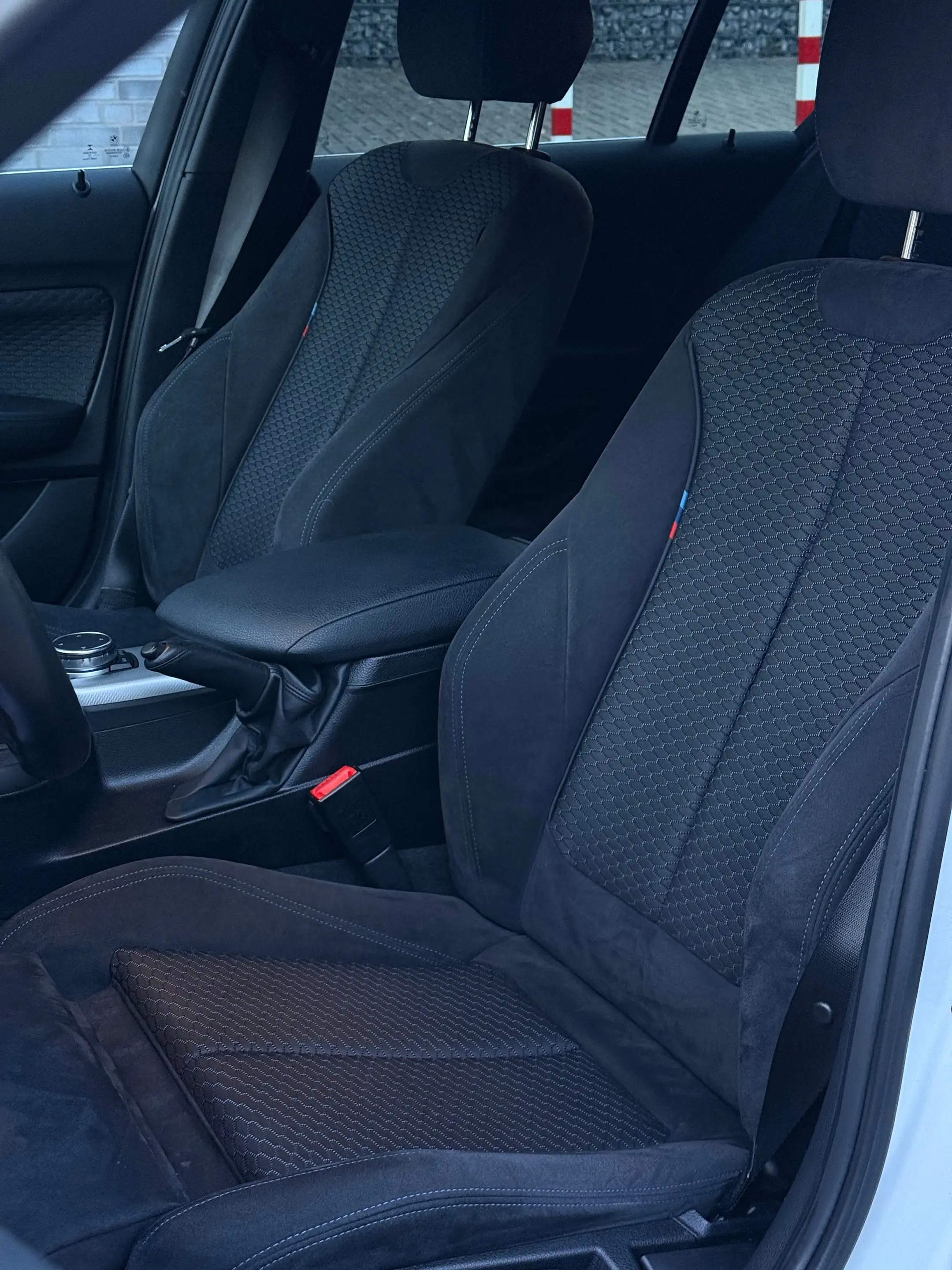 BMW 120 120 d M Sport — photo 11