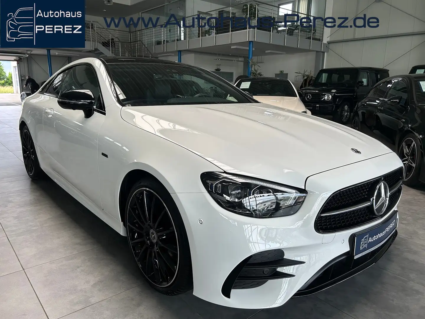 Mercedes-Benz E 220 d Coupe AMG NIGHT EDITION-PANORAMA-360° Alb - 1