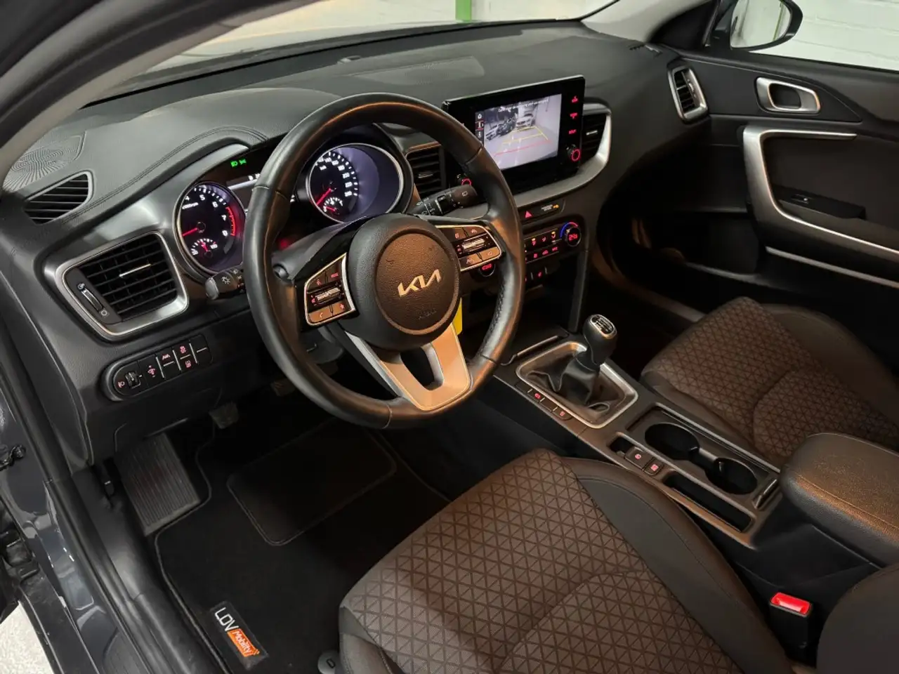 Kia Ceed Sportswagon 1.5 T-GDI Vision Sportswagon / 26429 k, миниатюра 10