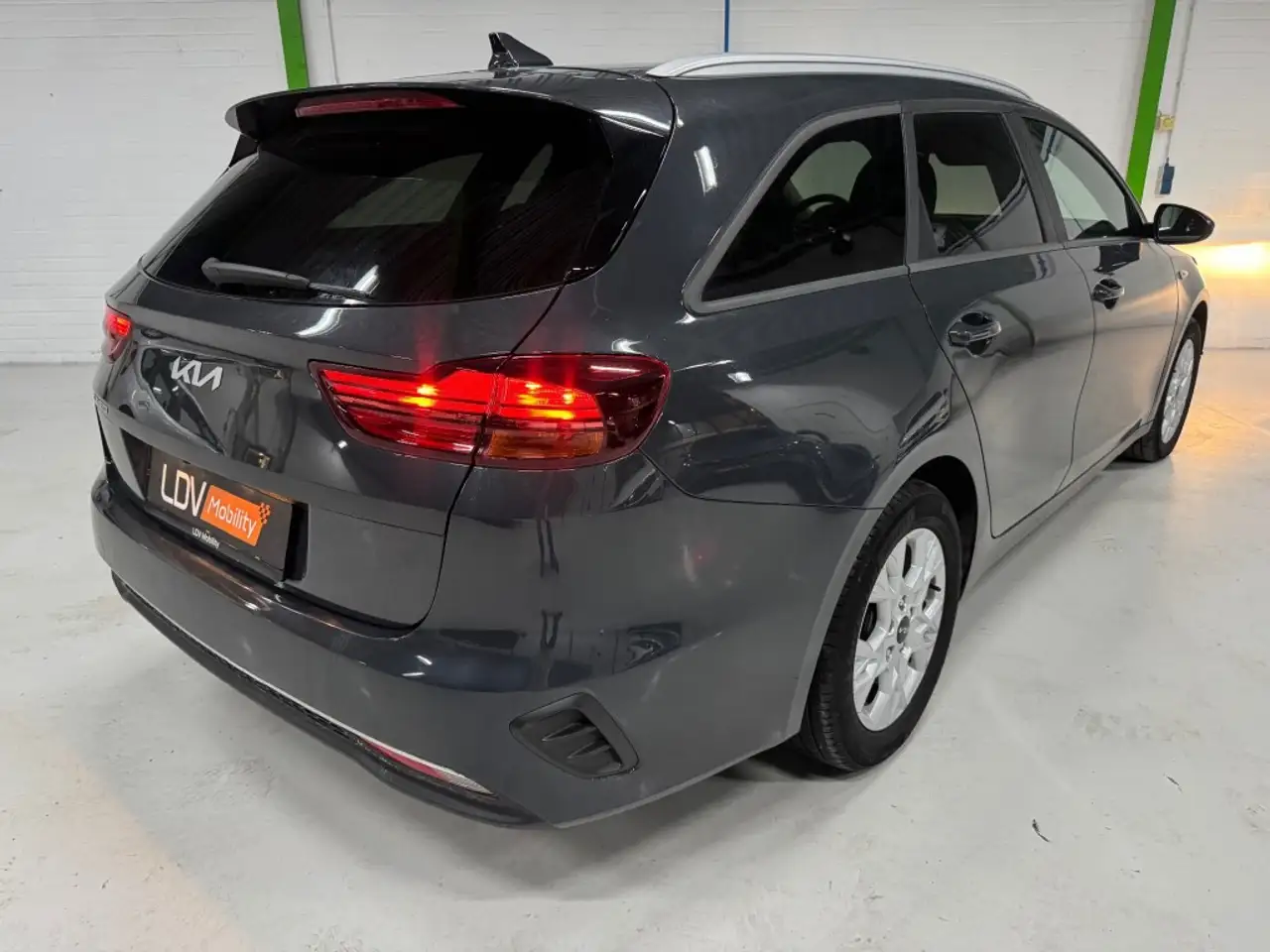 Kia Ceed Sportswagon 1.5 T-GDI Vision Sportswagon / 26429 k, миниатюра 6