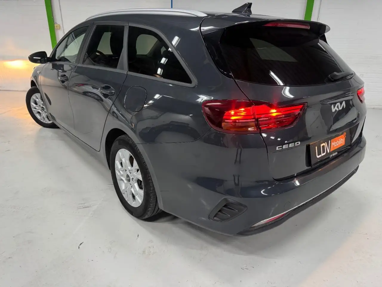 Kia Ceed Sportswagon 1.5 T-GDI Vision Sportswagon / 26429 k, миниатюра 4