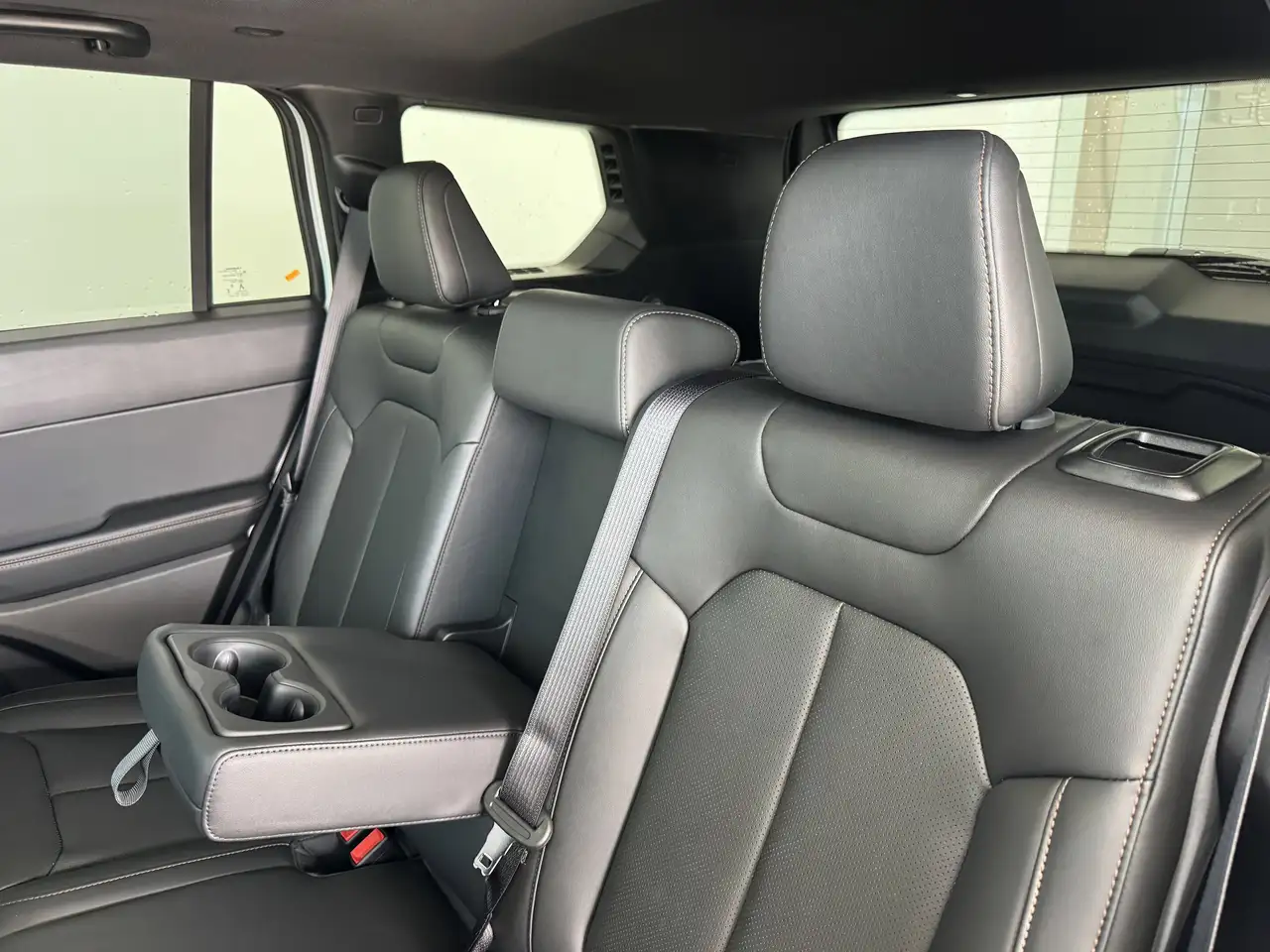 Jeep Cherokee снимка Jeep Cherokee