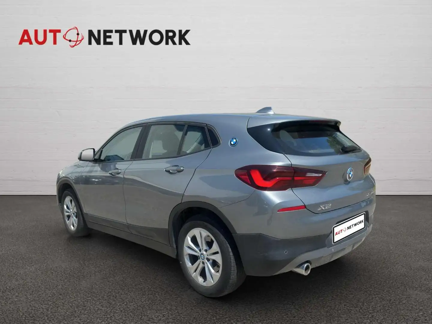 BMW X2 xDrive25e Business-X Grigio - 2