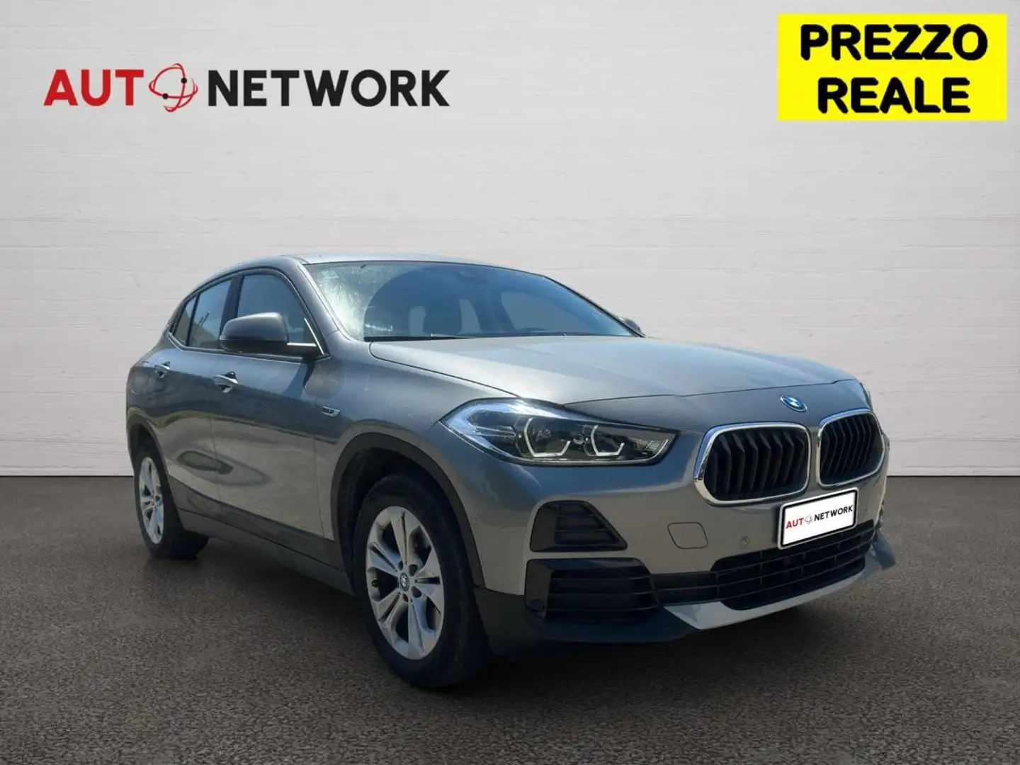 BMW X2 xDrive25e Business-X Grigio - 1