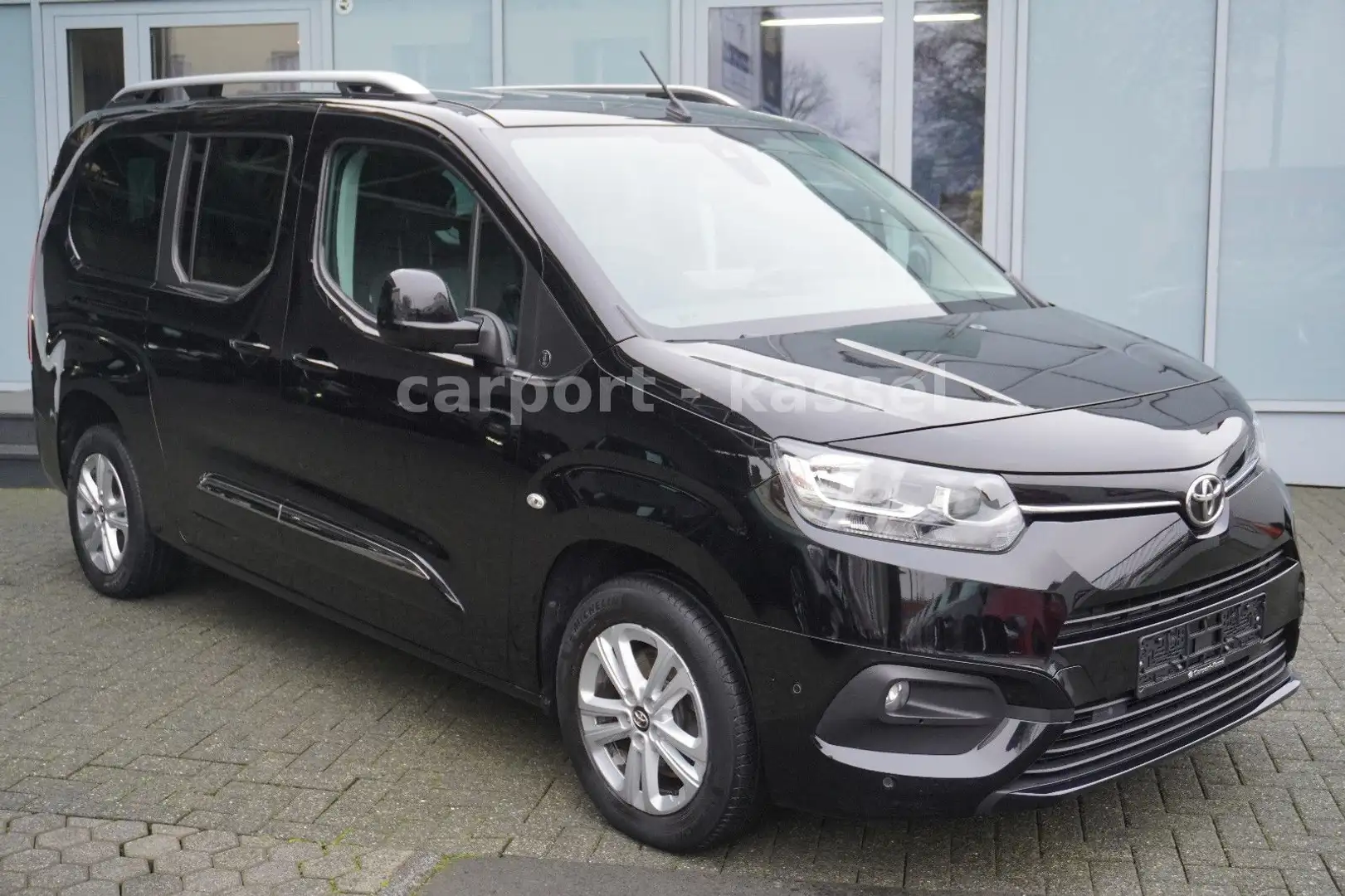 Toyota Proace Verso L2 Team Deutschland 7-Sitze Schwarz - 1