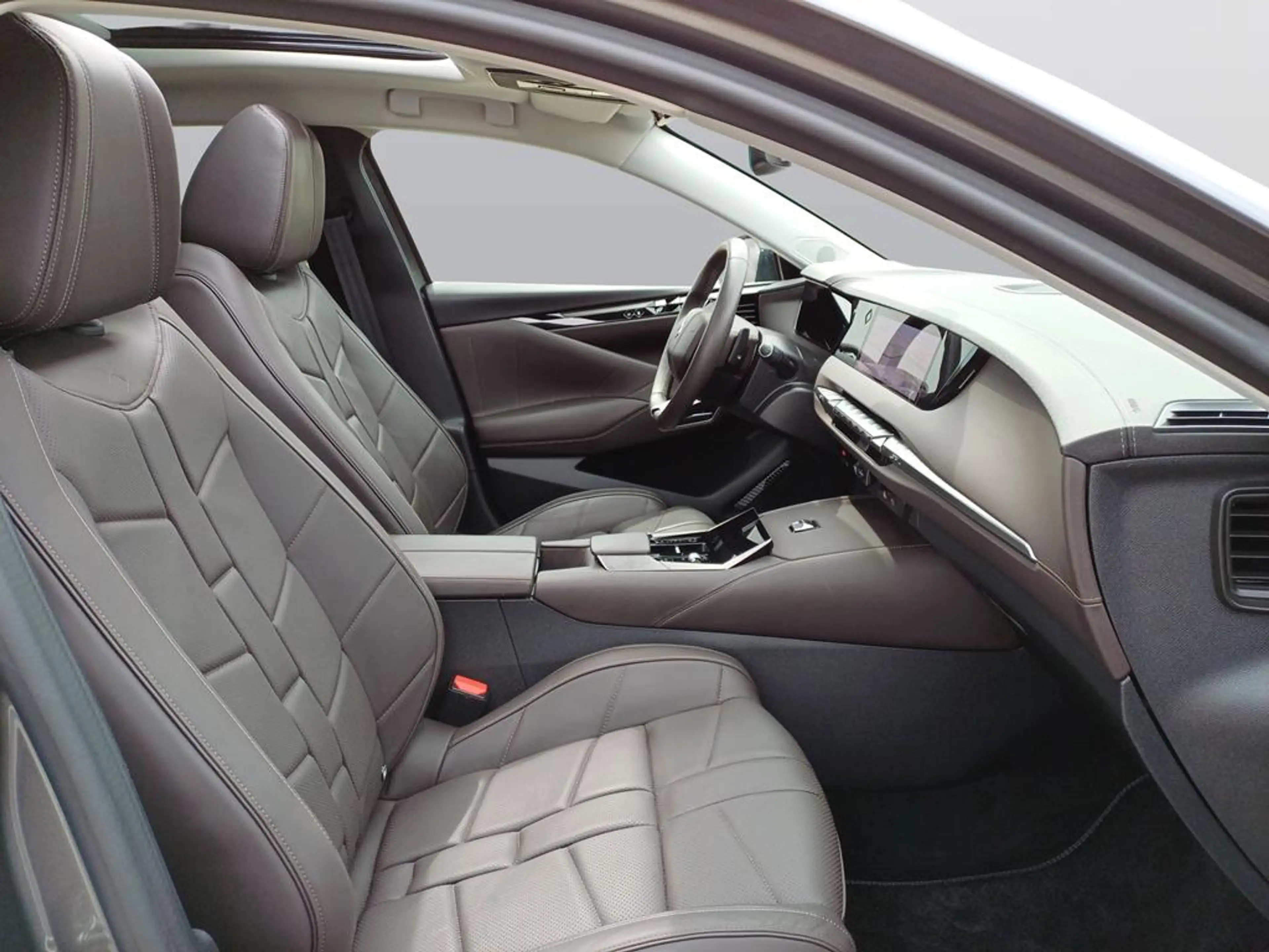 DS Automobiles DS 4 PureTech 130 Opera — photo 13