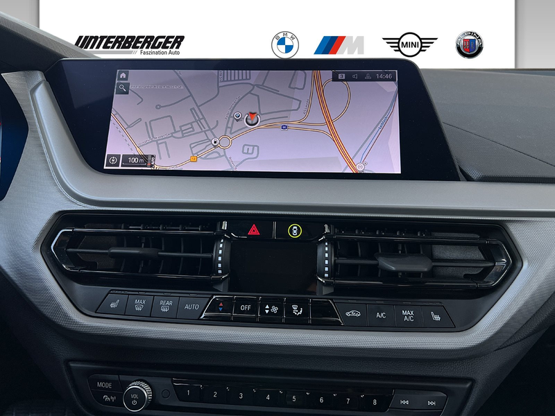 BMW 118 i Hatch Advantage DAB LED WLAN Tempomat Shz — photo 8