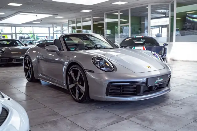 Porsche 992