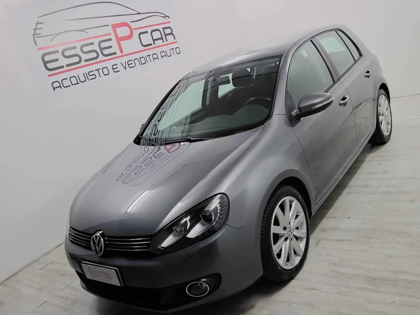 Volkswagen Golf 1.6 TDI DPF 5p. Comfortline Gris - 1