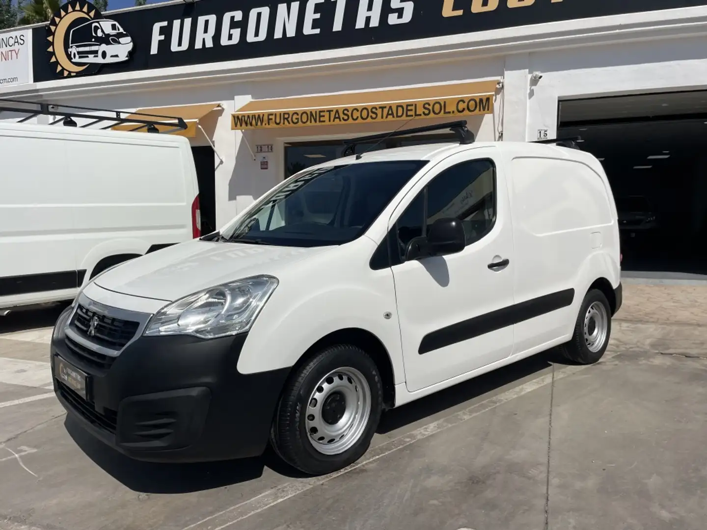 Peugeot Partner Furgón 1.6BlueHDI Confort L1 100 Blanco - 1
