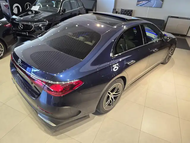 Mercedes-Benz E-Class view 14