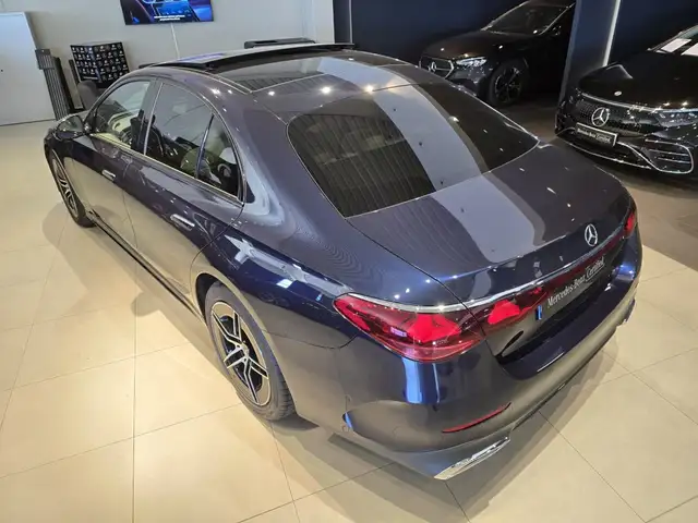 Mercedes-Benz E-Class view 15
