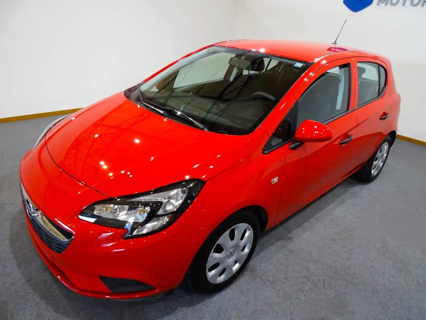 Opel Corsa 1.4 Expression 75 Rouge - 1