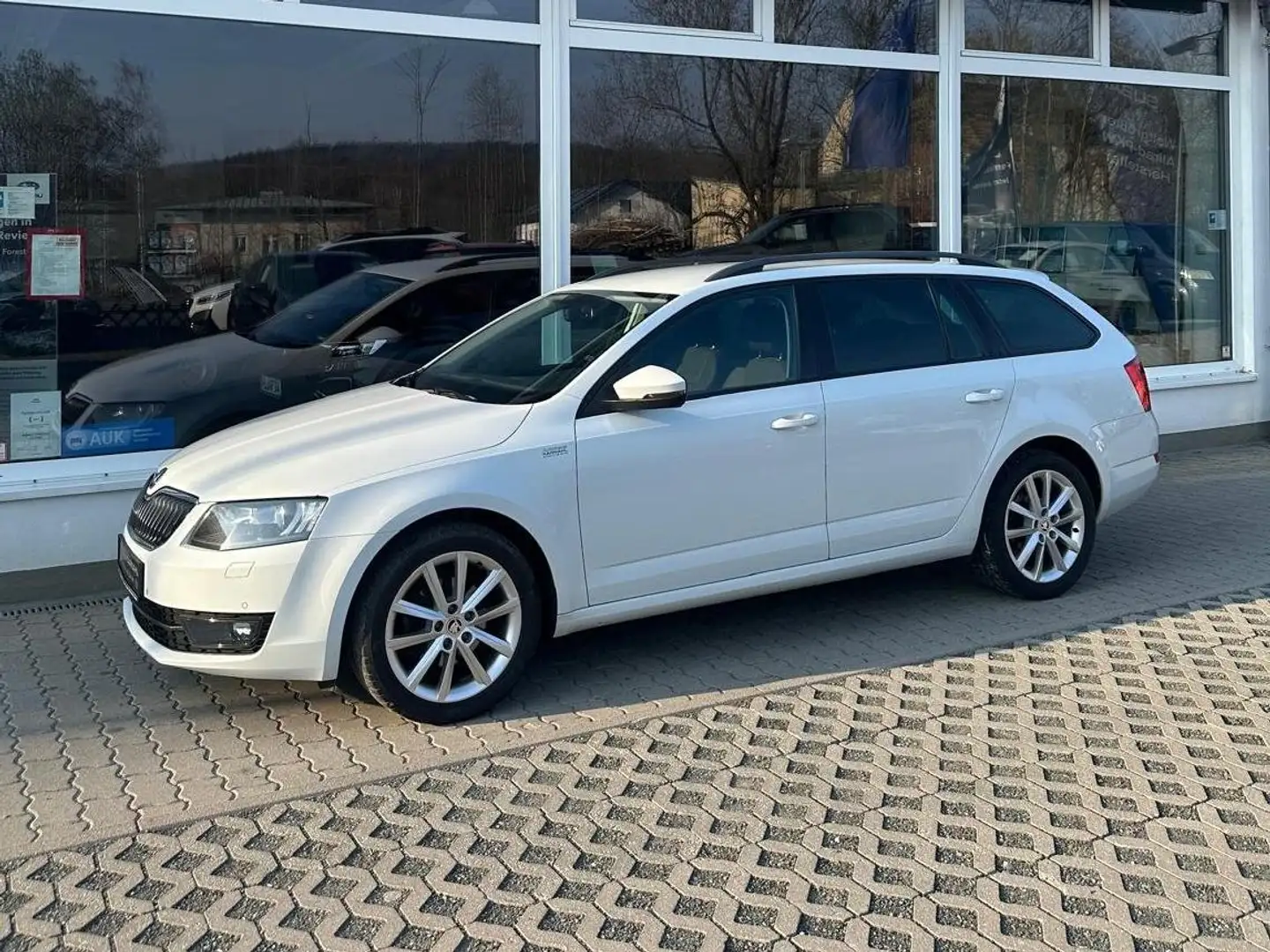 Skoda Octavia Style Weiß - 1