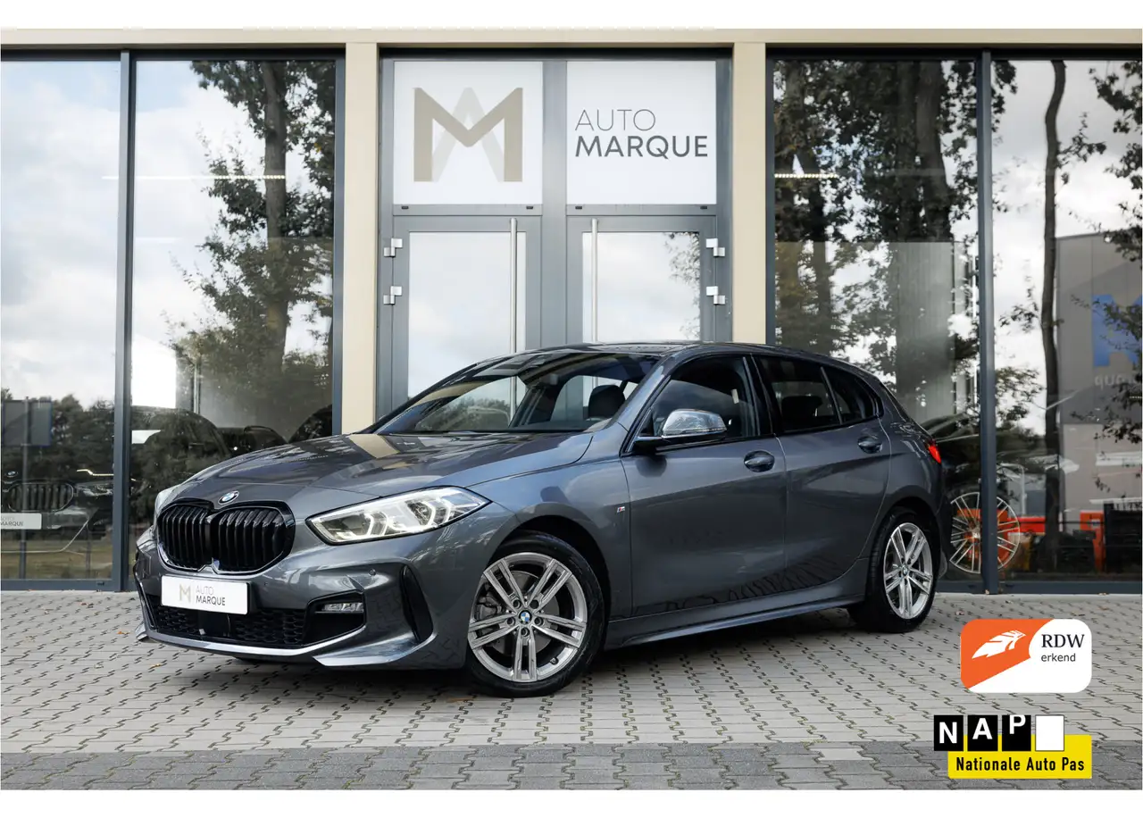 BMW 118