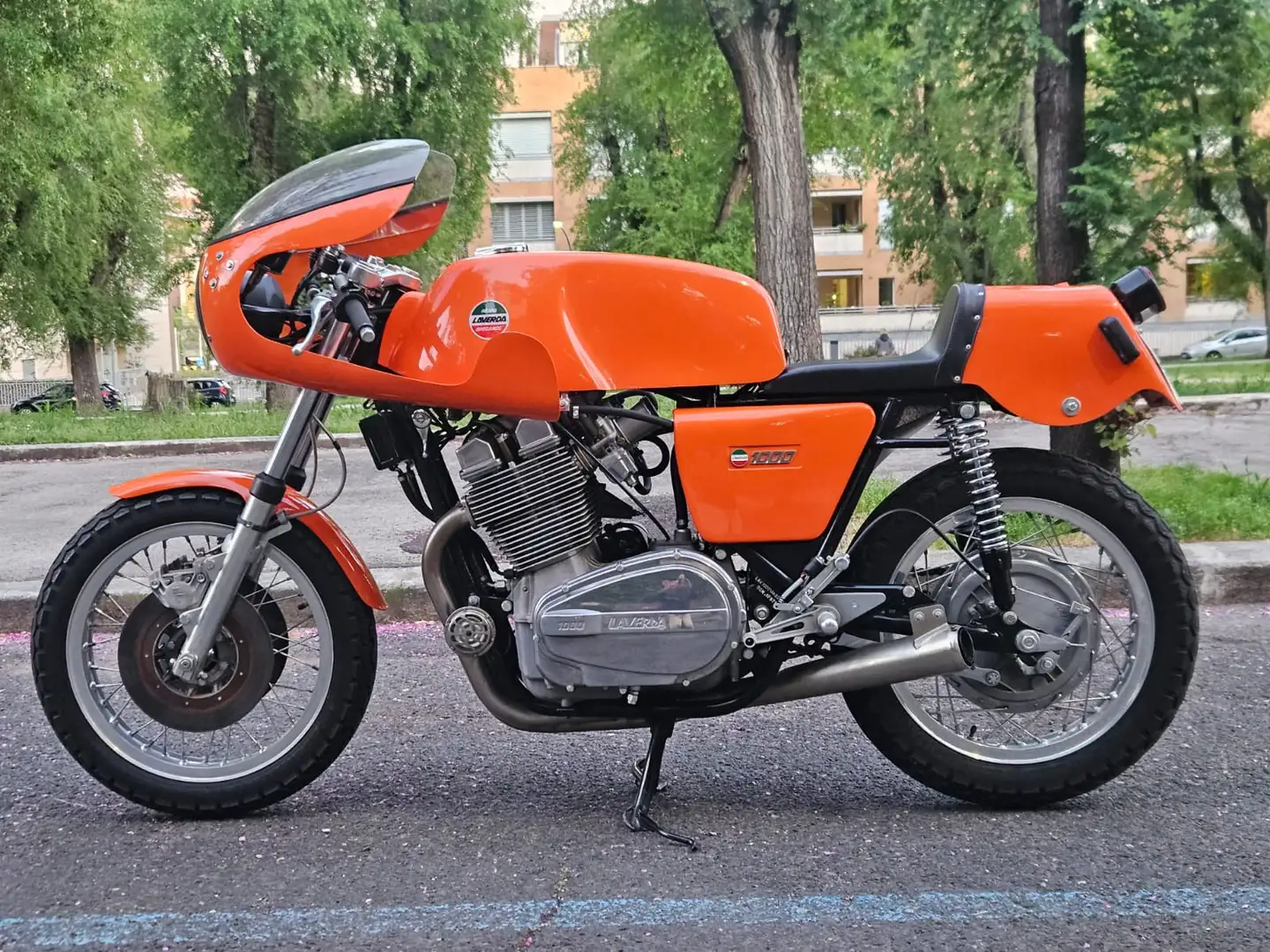 Laverda 1000 Oranje - 1