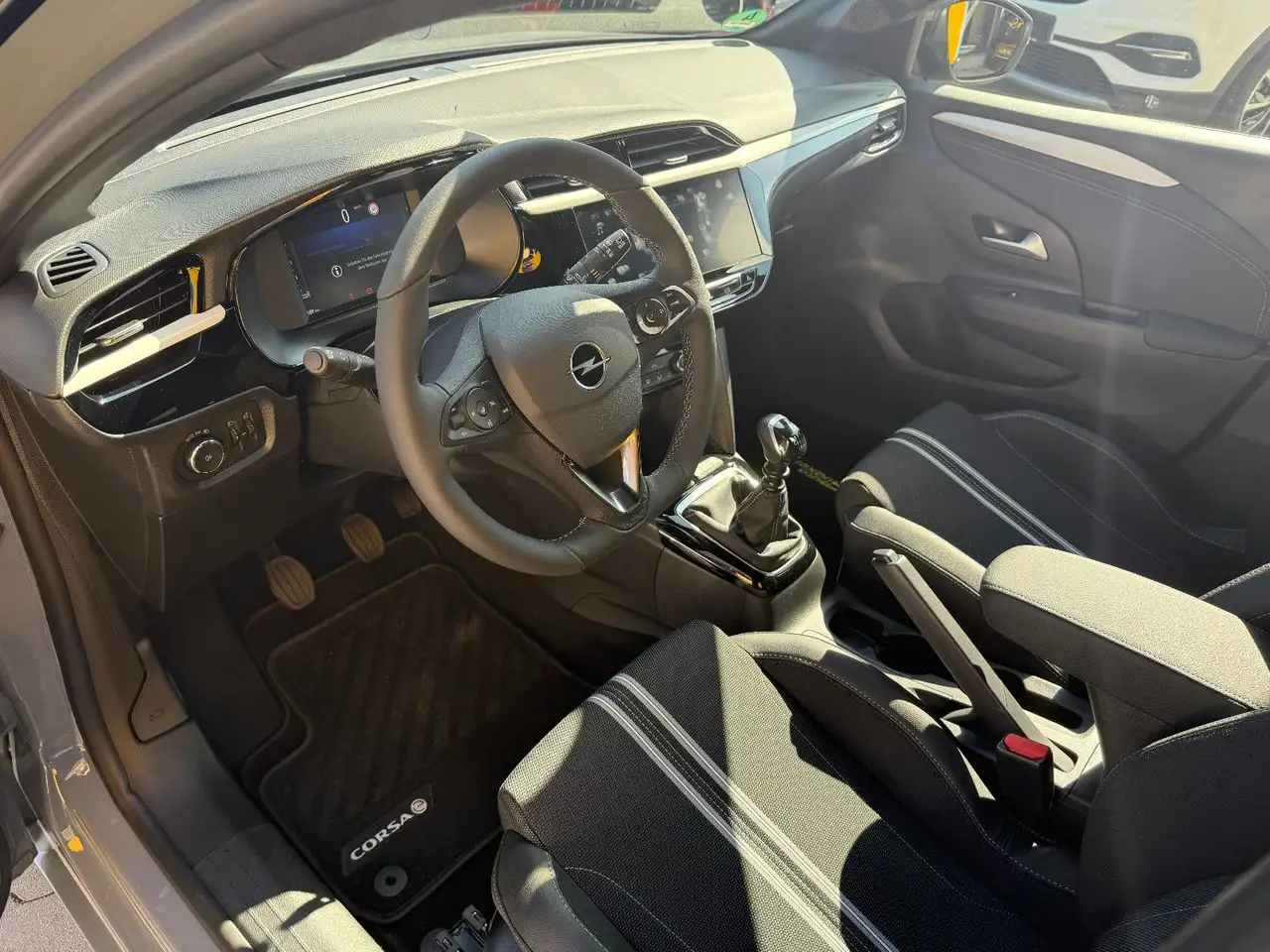 Opel Corsa F GS,Sitzheiz.,Navi,RFK,PDC,TWW 7