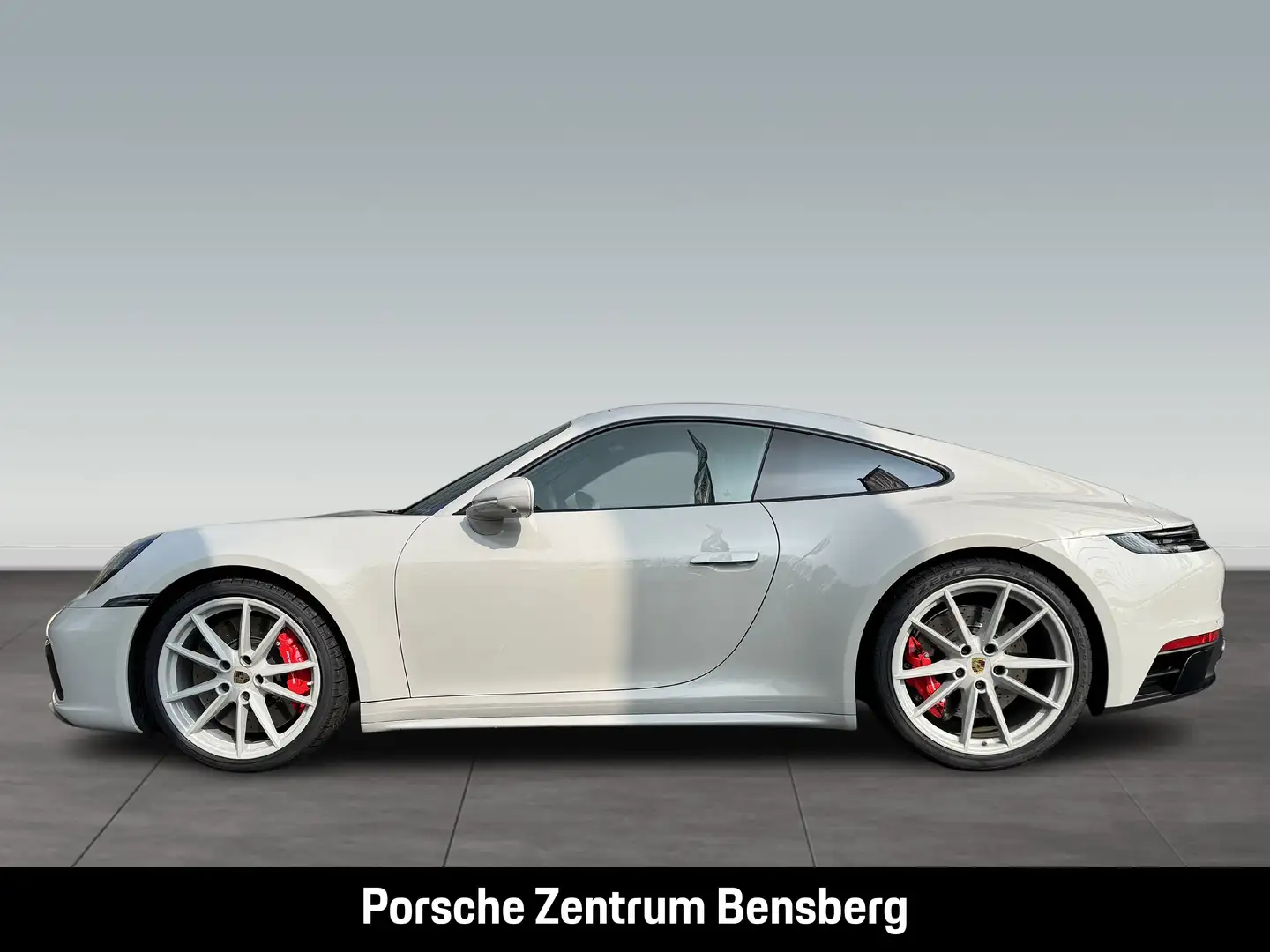 Porsche 992 911 Carrera 4 GTS Grau - 2