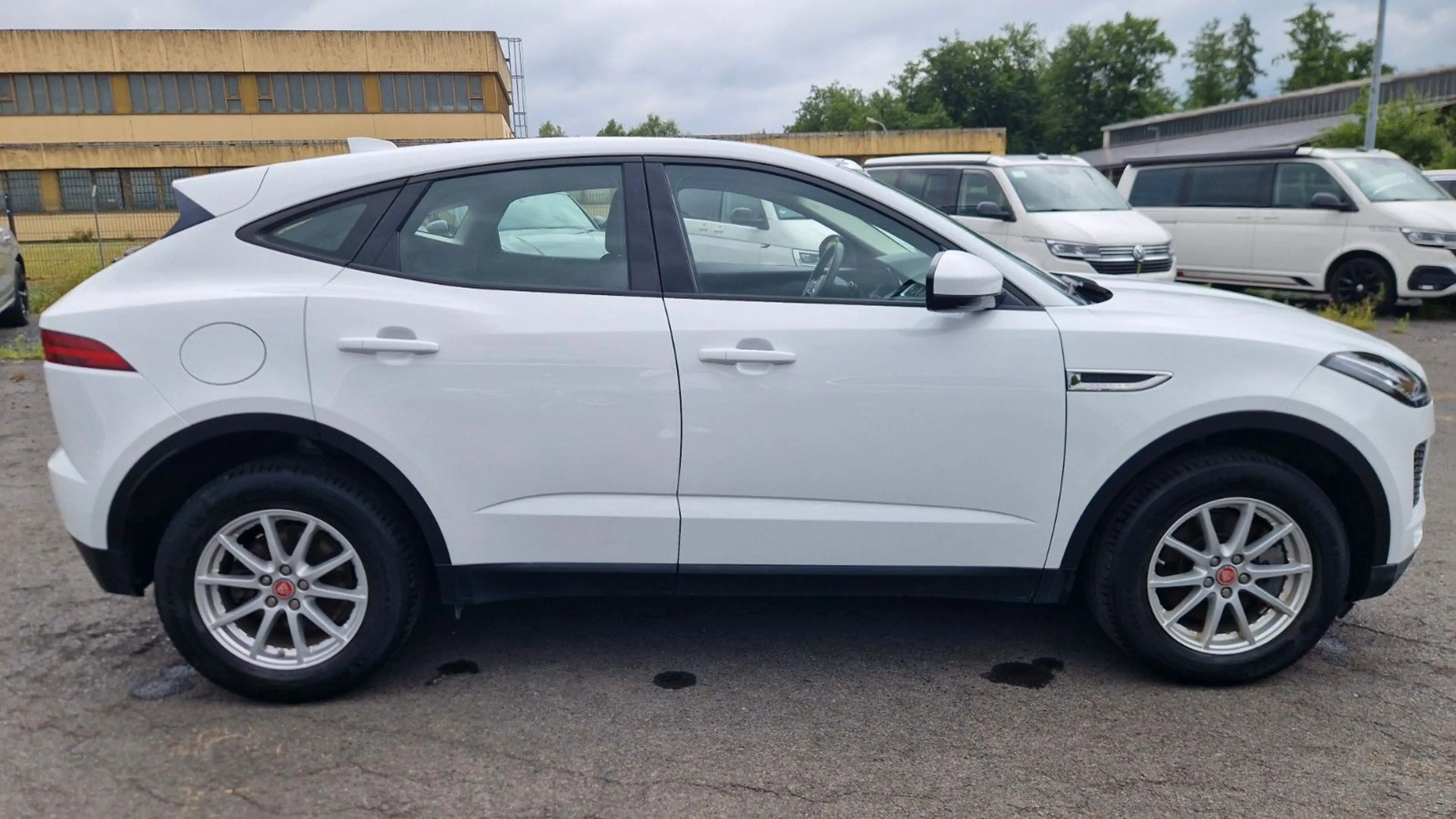Jaguar E-Pace E-PACE AWD Kamera Navigation LED — photo 8