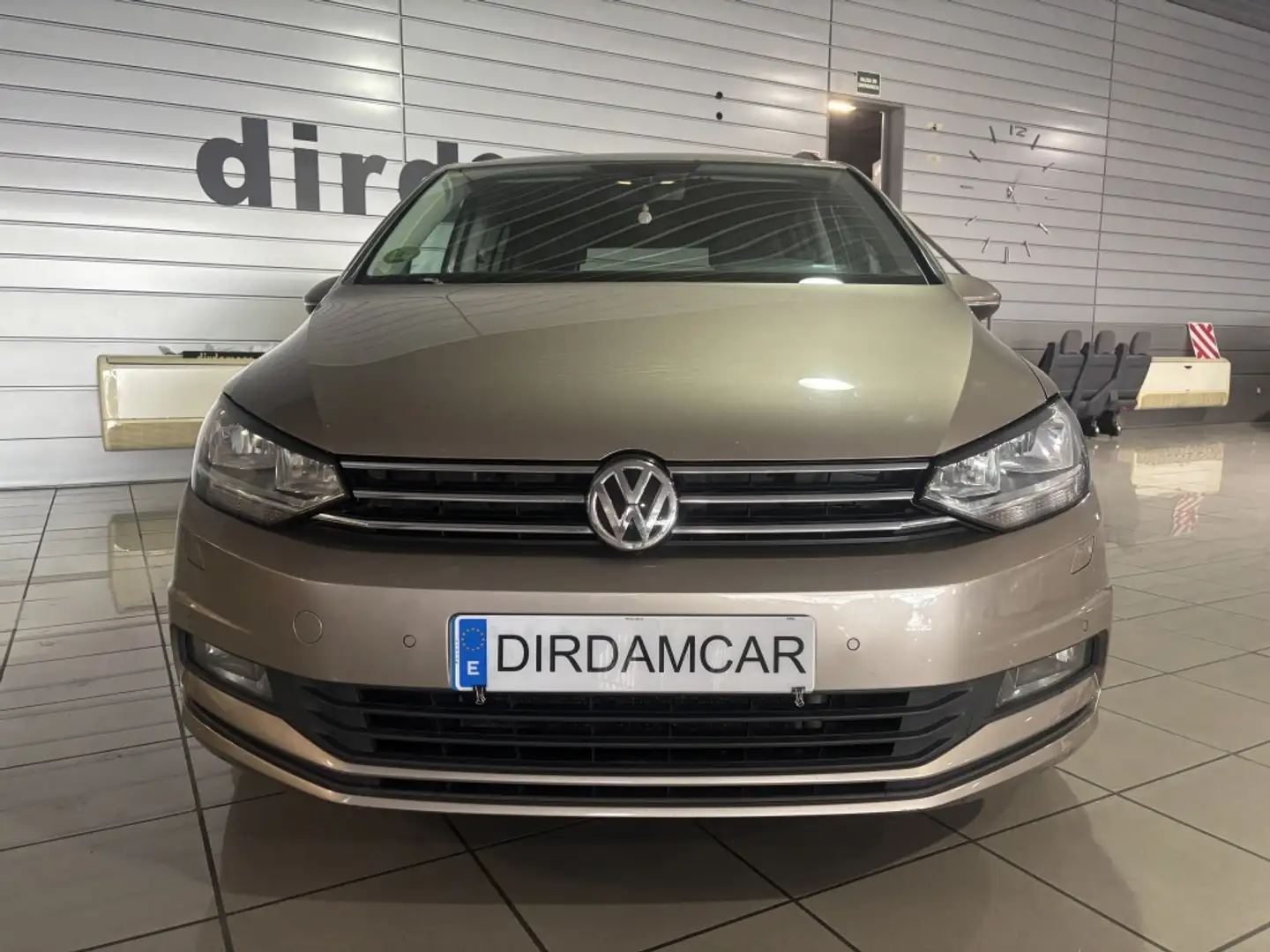 Volkswagen Touran 2.0TDI CR BMT Advance DSG 110kW Beige - 2