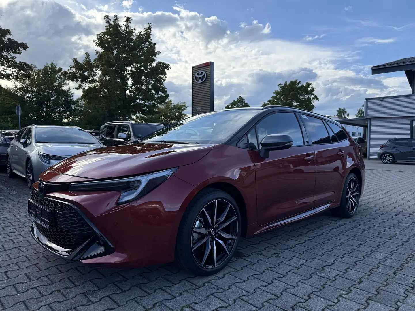Toyota Corolla Touring Sports GR SPORT 2,0-l-Hybrid Orange - 1