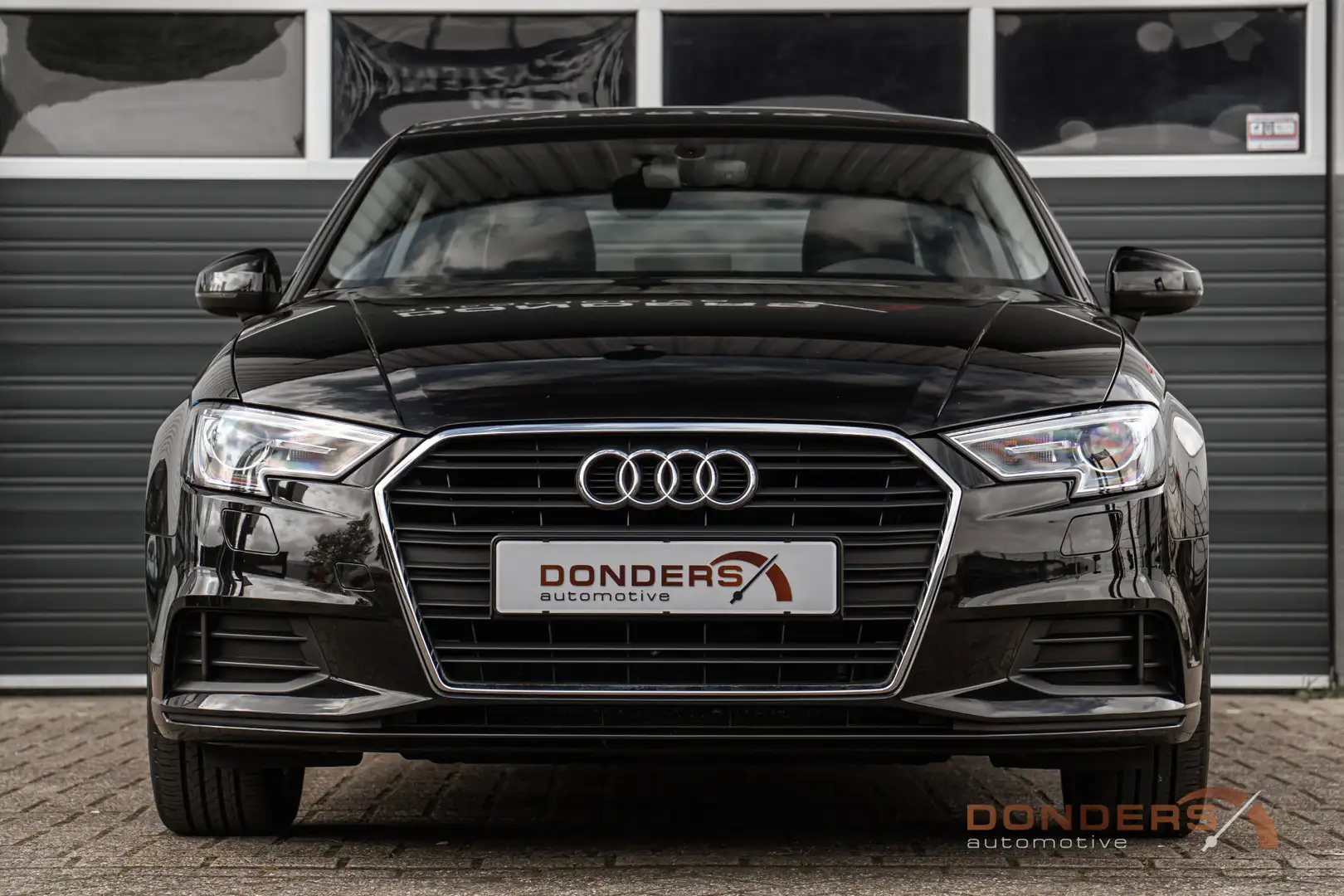 Audi A3 Limousine 1.4 TFSI CoD Design Pro Line Noir - 2
