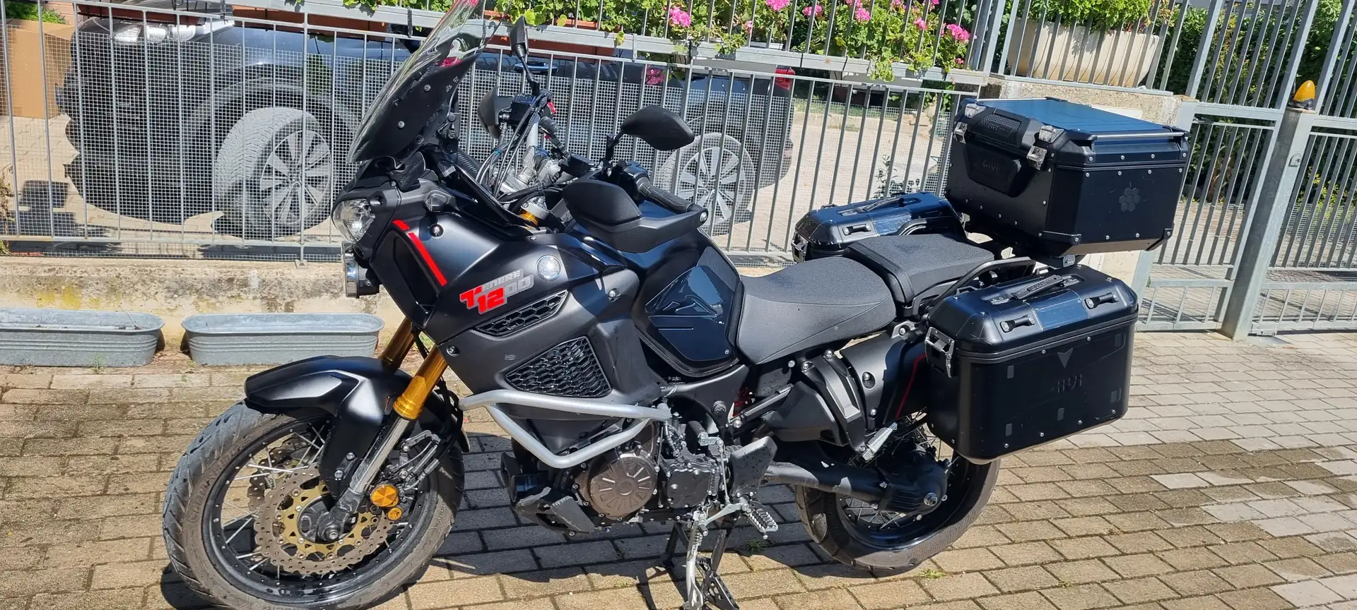 Yamaha XTZ 1200 Super tenere 1200 z Noir - 2