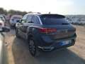 Volkswagen T-Roc 2.0TDI Advance DSG7 Gris - thumbnail 3