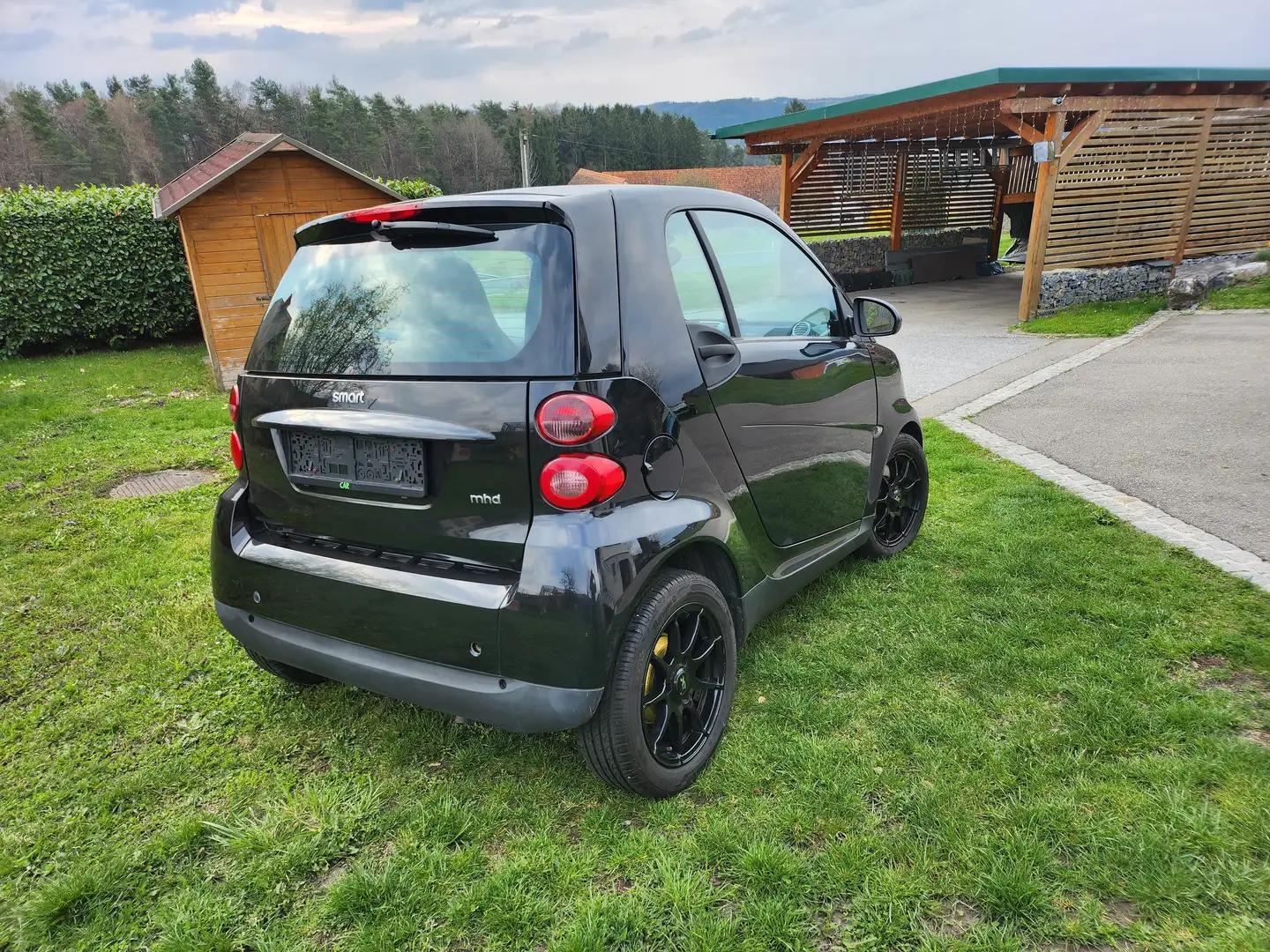 smart forTwo smart fortwo pure micro hybrid pure Schwarz - 2