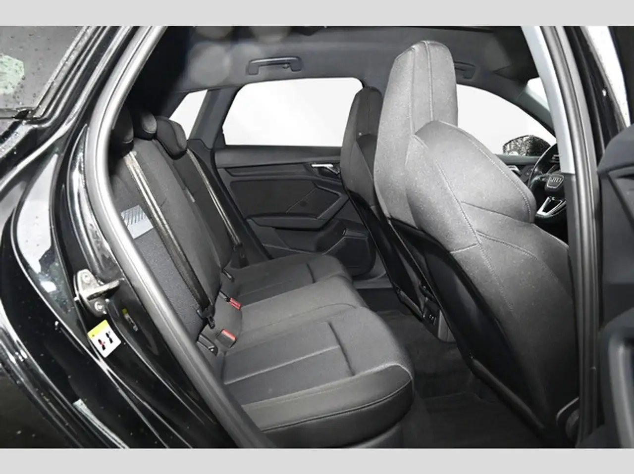 Audi A3 Sportback 45 TFSI e S line Navi Assist-Paket AC 7