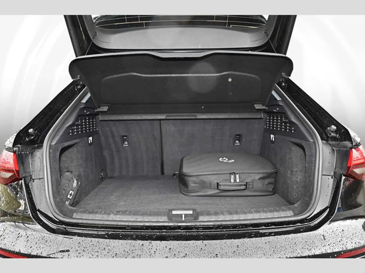 Audi A3 Sportback 45 TFSI e S line Navi Assist-Paket AC 9