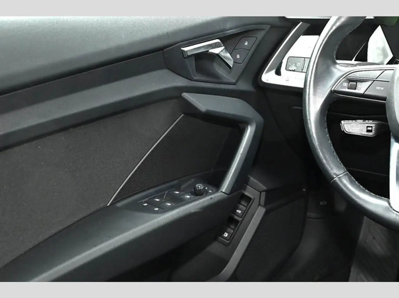 Audi A3 Sportback 45 TFSI e S line Navi Assist-Paket AC 16
