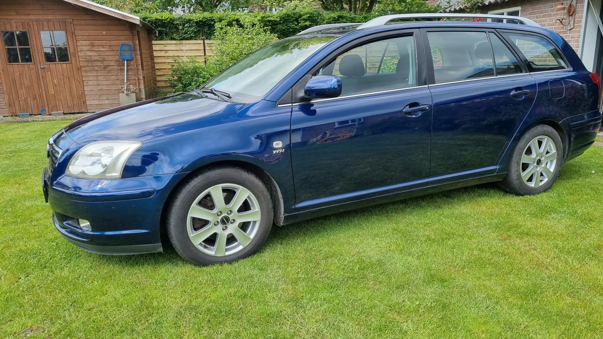 Toyota Avensis 2.0 VVTi Linea Sol Blau - 1