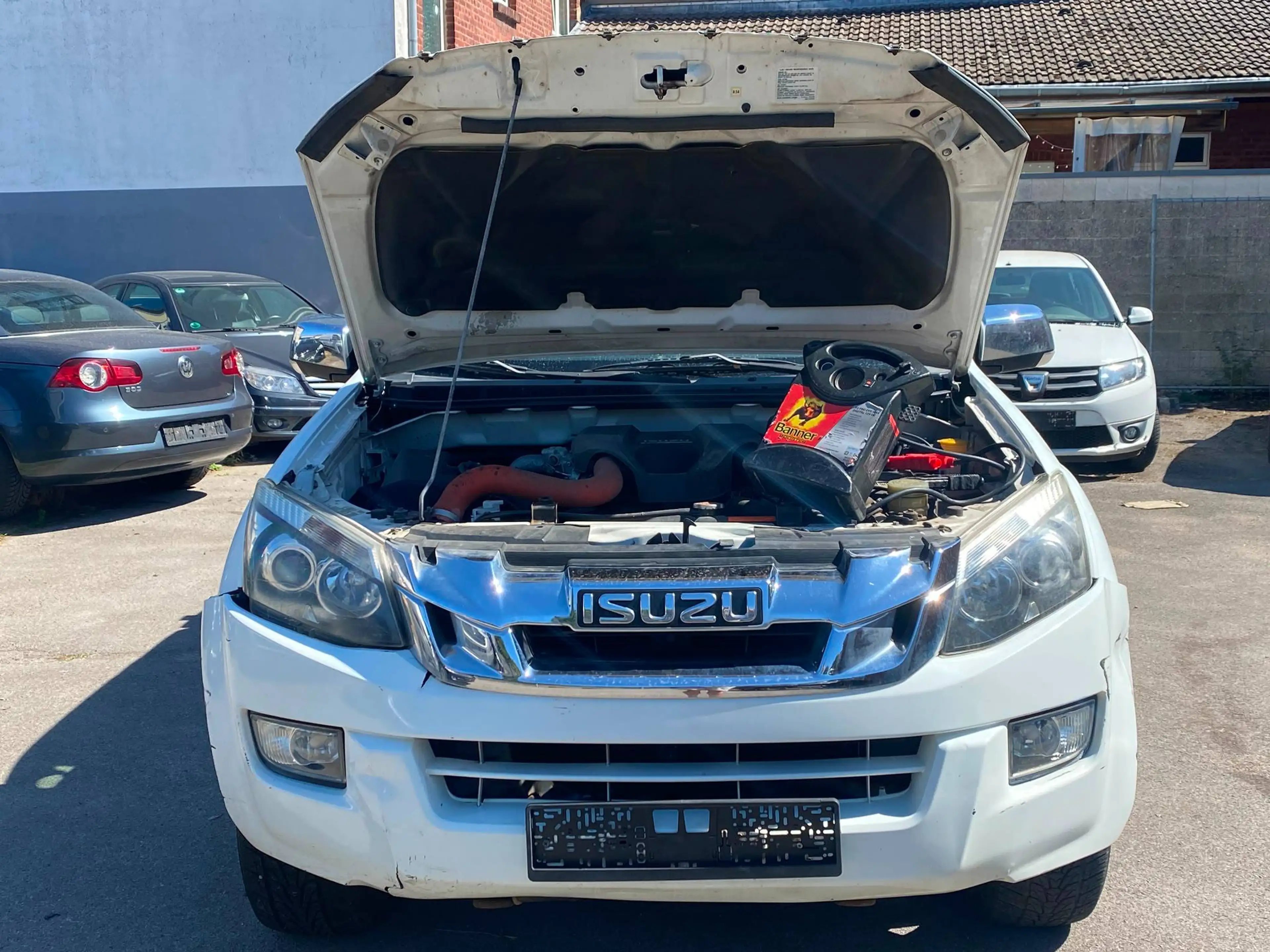 Isuzu D-Max Double Cab Basis 4WD Automatik (Lichtmashine defekt) — photo 3