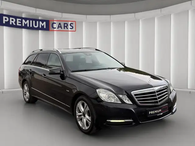 Mercedes-Benz E view 7