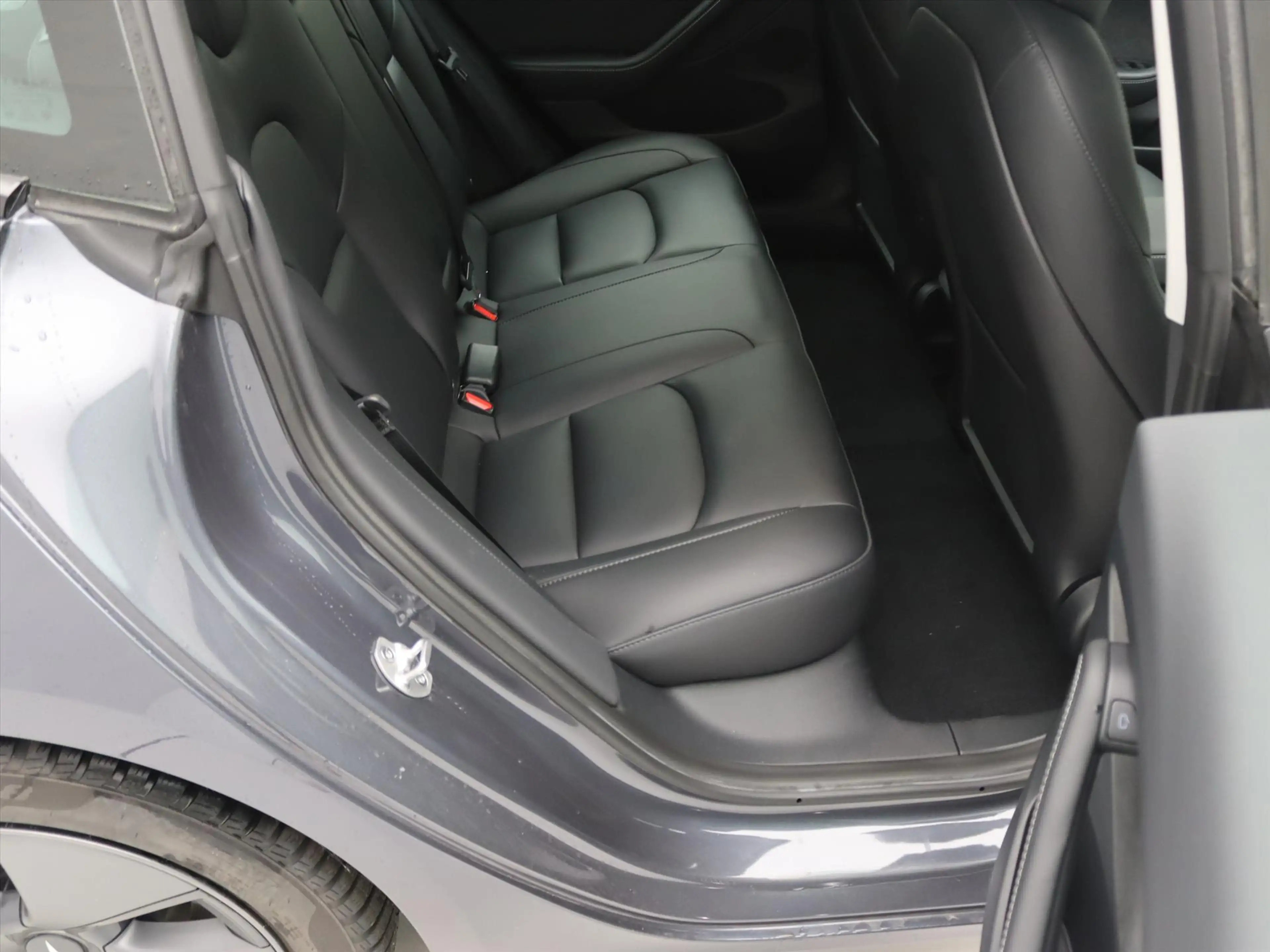 Tesla Model 3 Standard RWD Plus UPGRADE 95.7% SoH [ TREKHAAK+LFP — photo 15