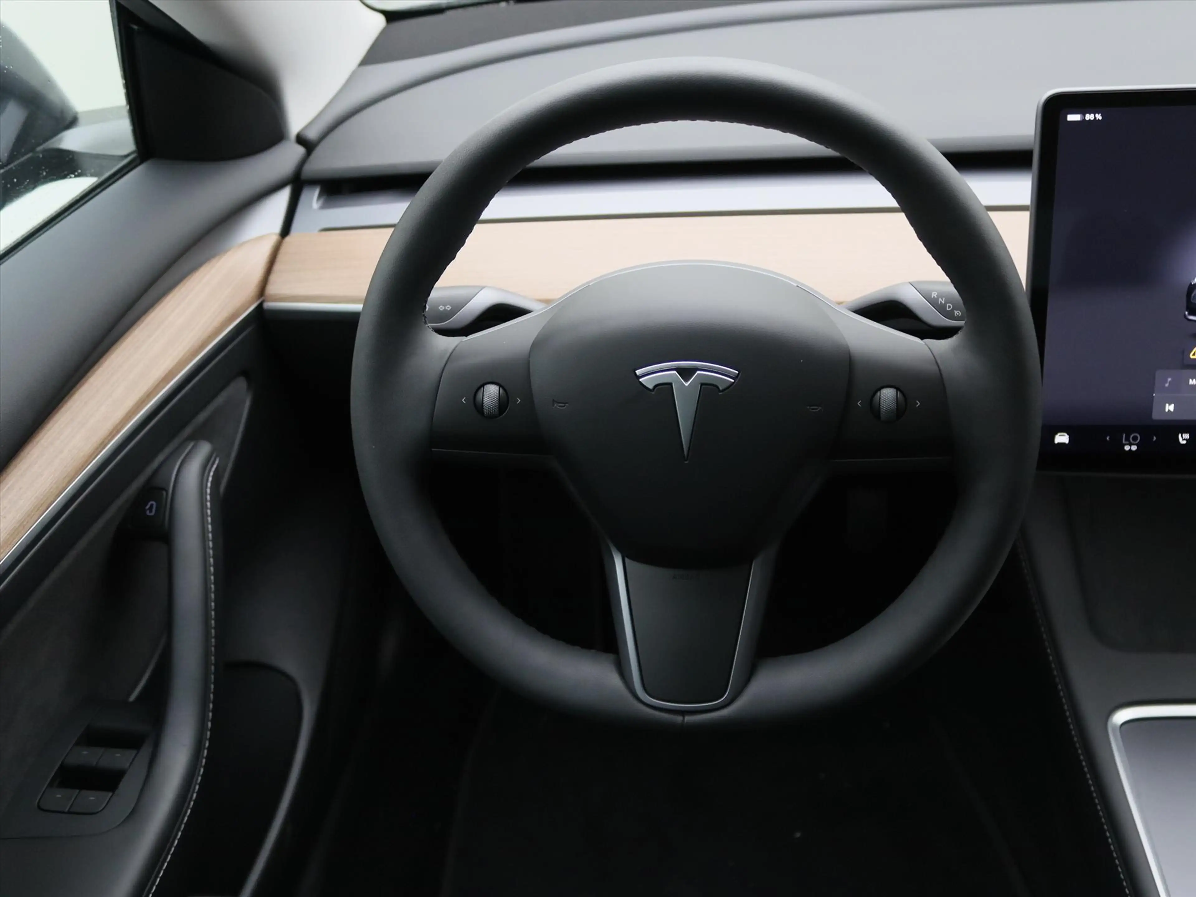 Tesla Model 3 Standard RWD Plus UPGRADE 95.7% SoH [ TREKHAAK+LFP — photo 21