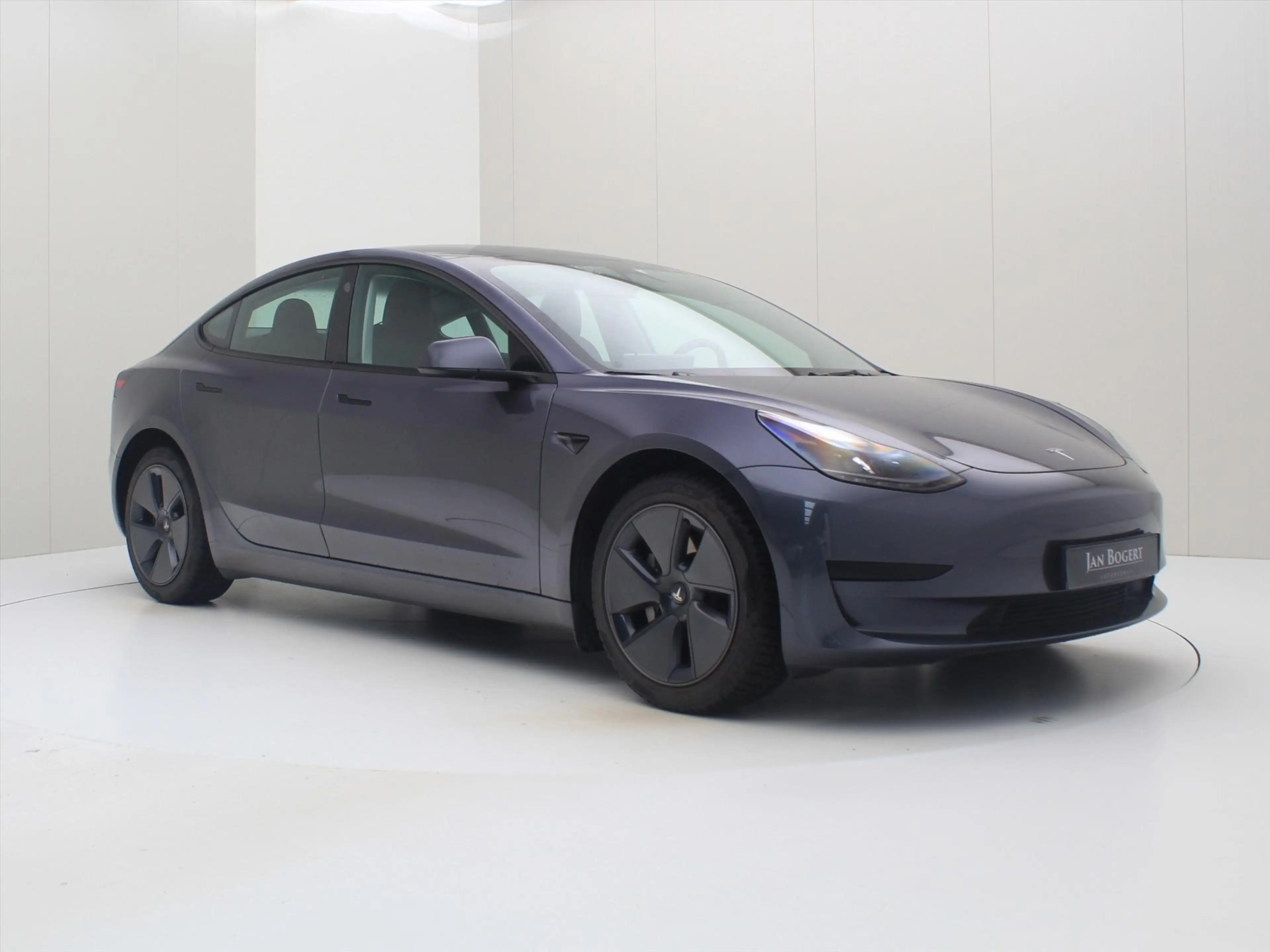 Tesla Model 3 Standard RWD Plus UPGRADE 95.7% SoH [ TREKHAAK+LFP — photo 4