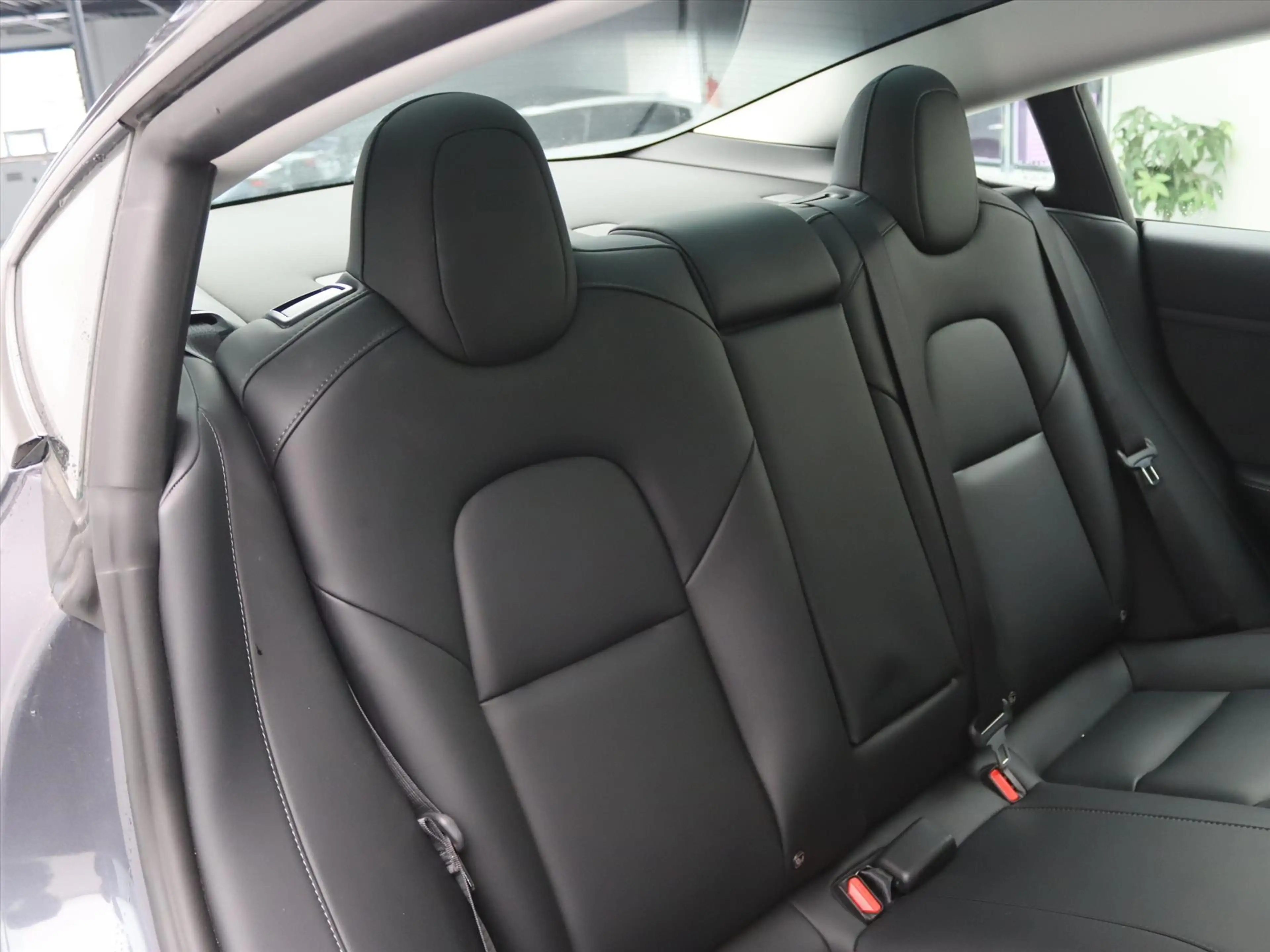 Tesla Model 3 Standard RWD Plus UPGRADE 95.7% SoH [ TREKHAAK+LFP — photo 16