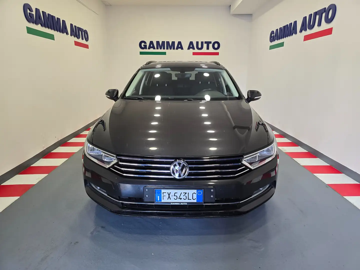 Volkswagen Passat Variant 1600 TDI 120CV DSG NAVI PDC FATTURABILE CON IVA Gri - 1