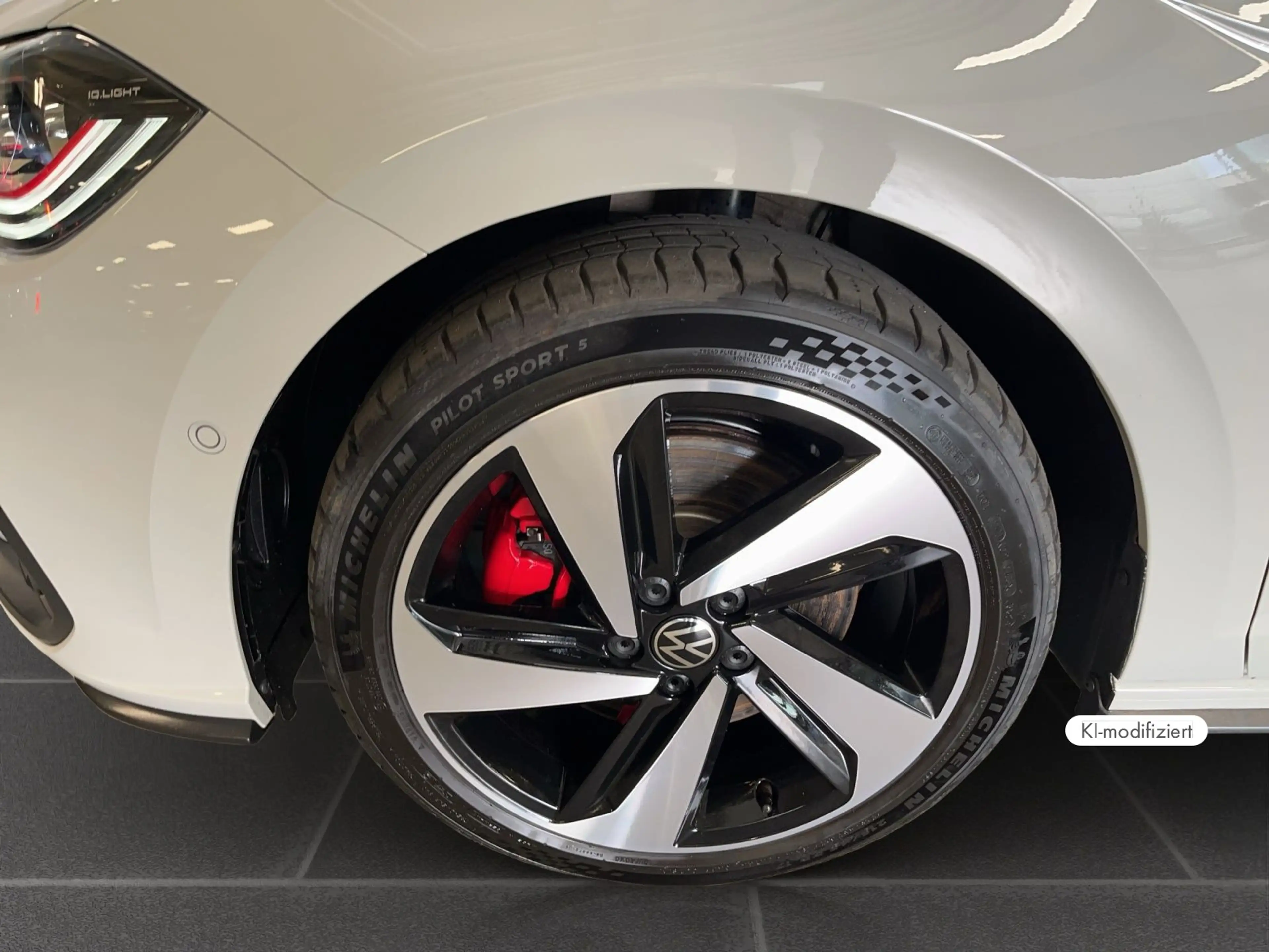 Volkswagen Polo GTI 2.0 TSI DSG — photo 8