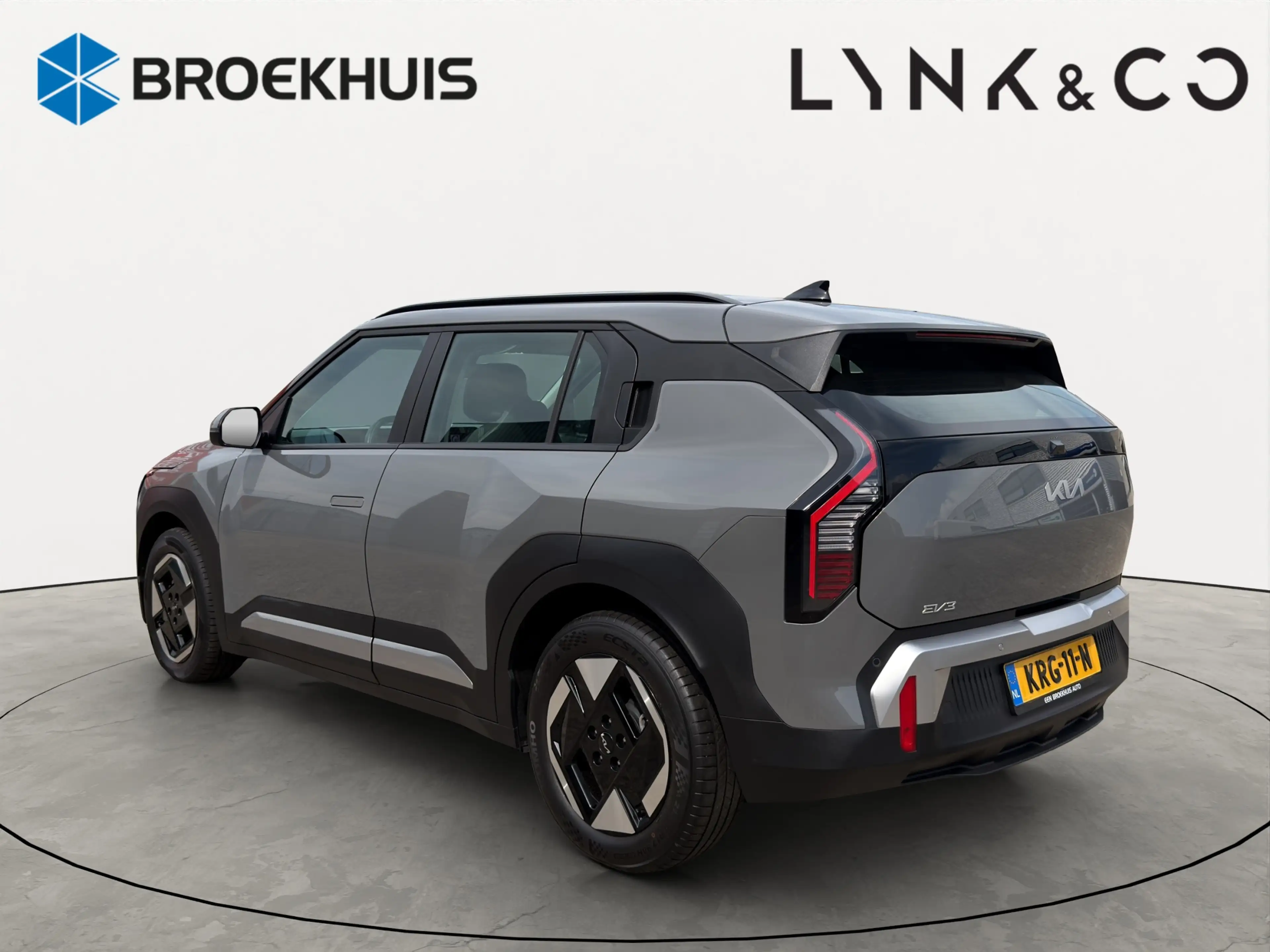 Kia EV3 Air 81.4 kWh Long range/ Camera / Adaptive Cruise — photo 8