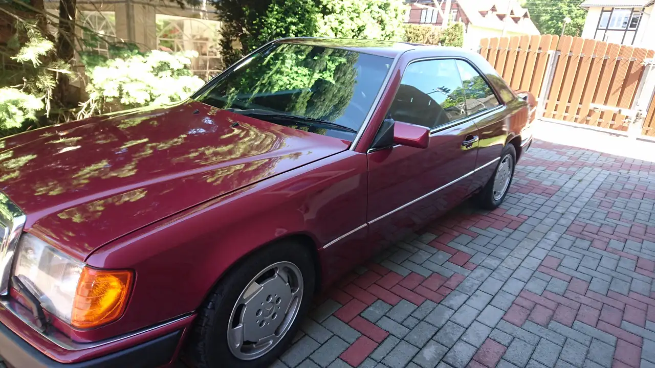 Mercedes-Benz Baureihe 124 CE-Klasse 300 CE, foto 1