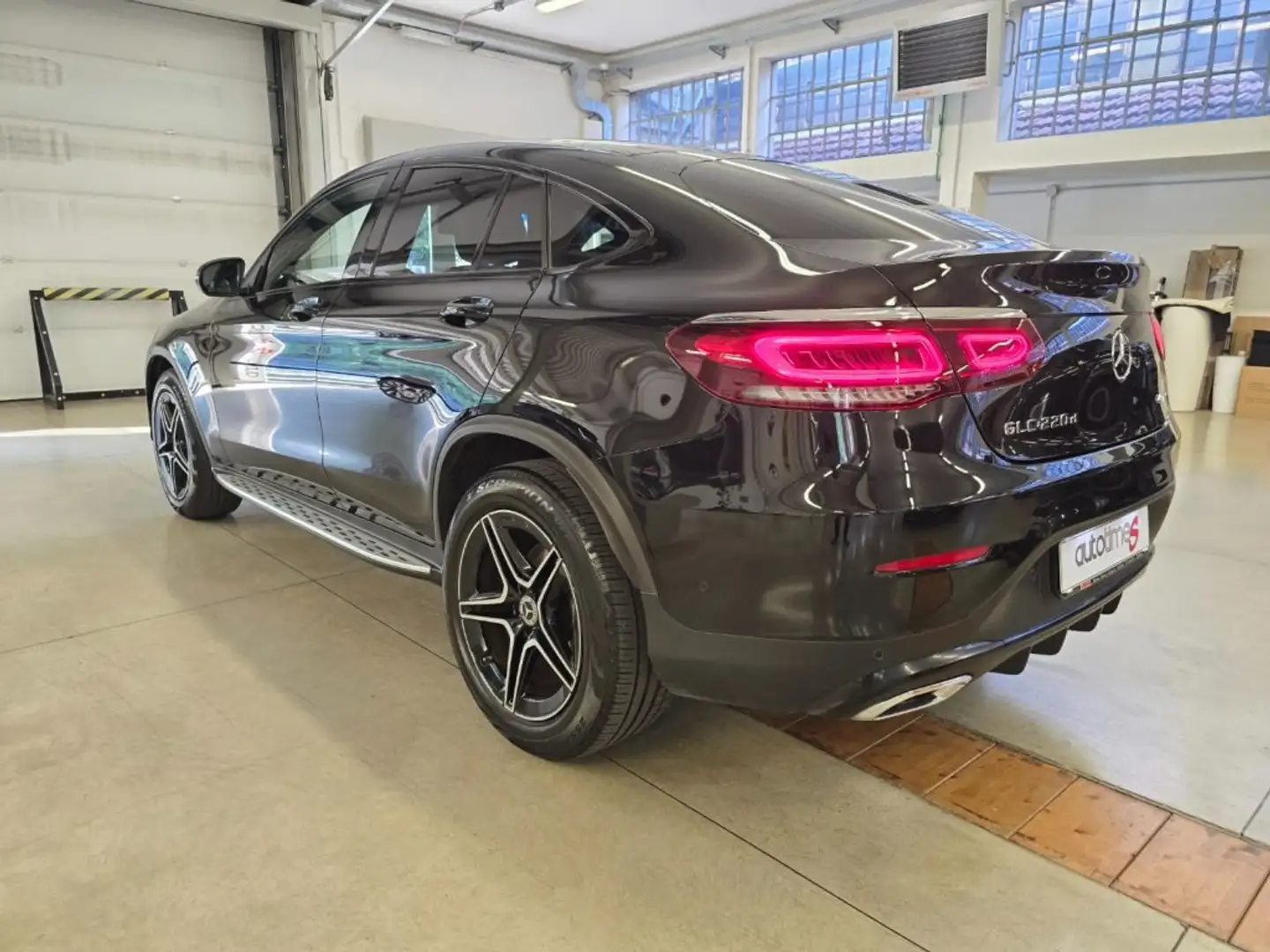 Mercedes-Benz GLC 220 d 4Matic Coupé Premium AMG Line/Night Pack Nero - 2