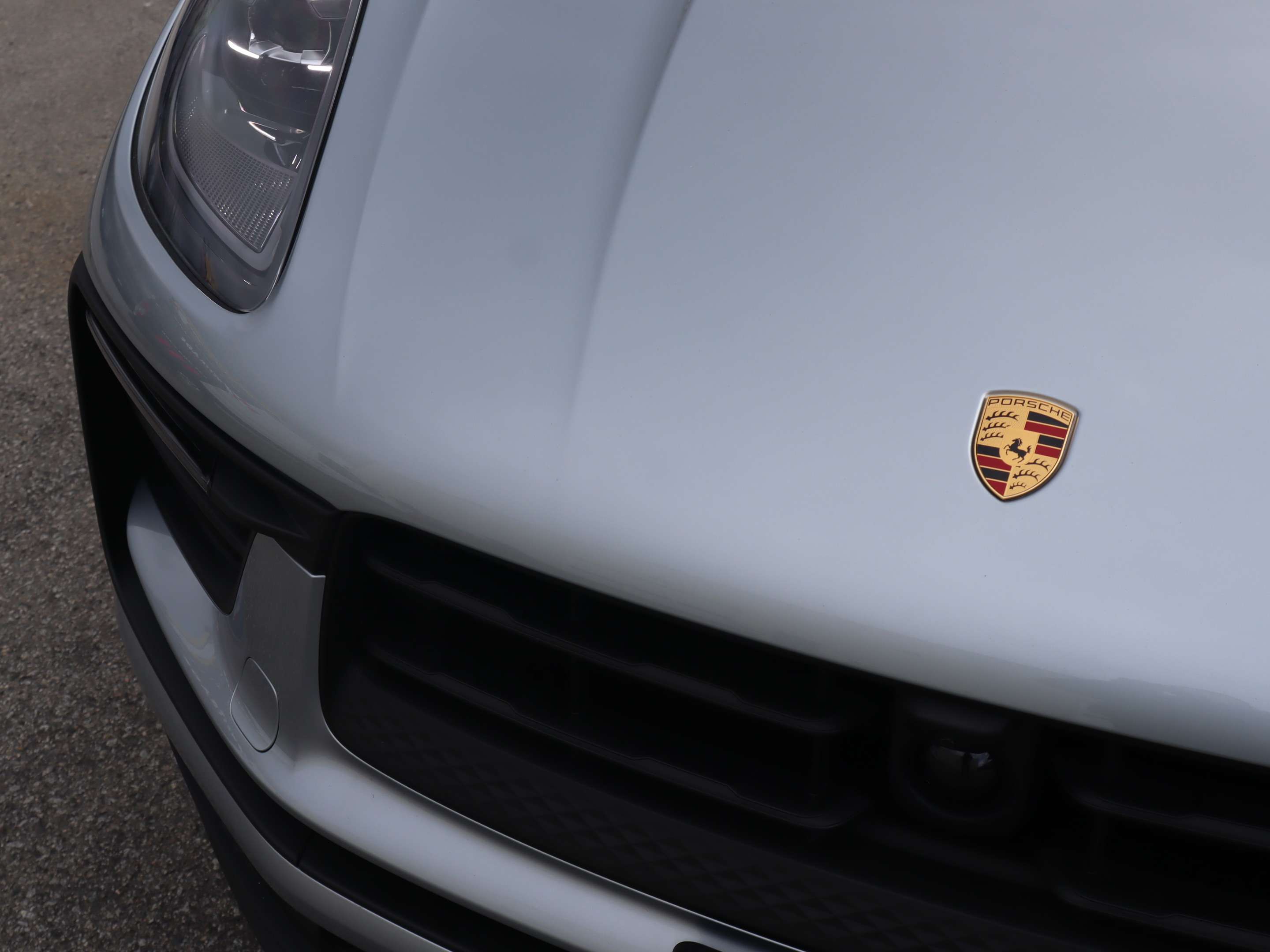 2025 Porsche Macan AWD thumb 10