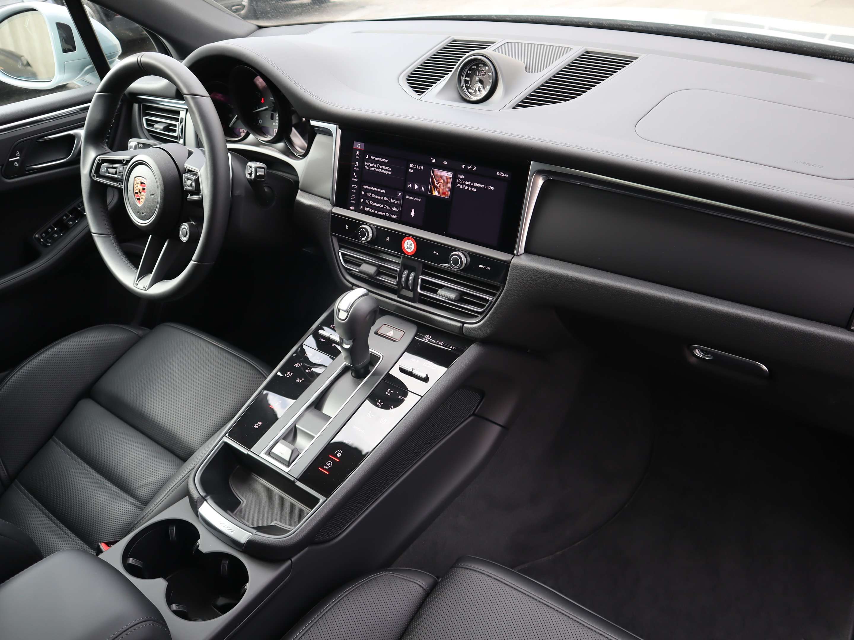 2025 Porsche Macan AWD thumb 24