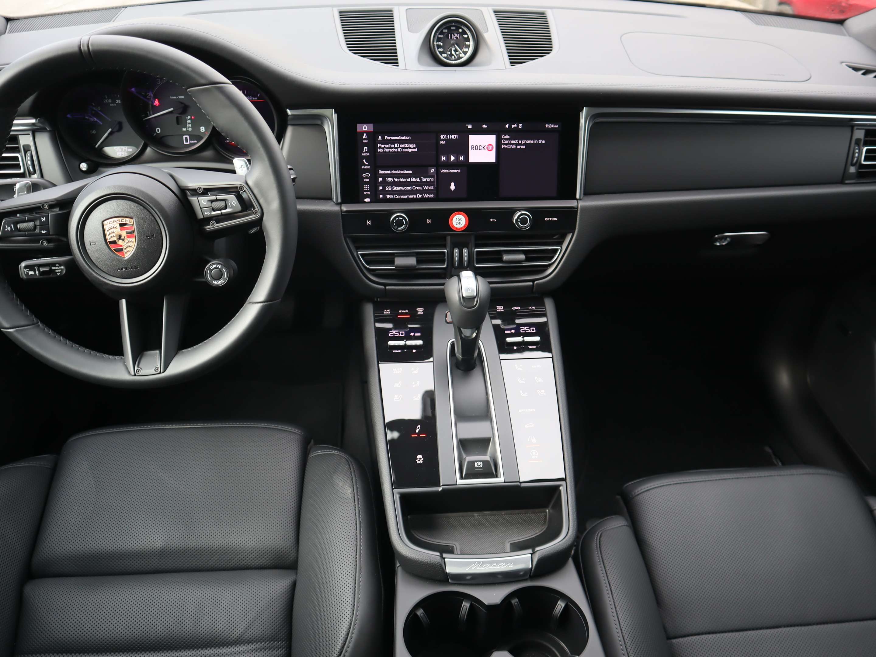 2025 Porsche Macan AWD thumb 16