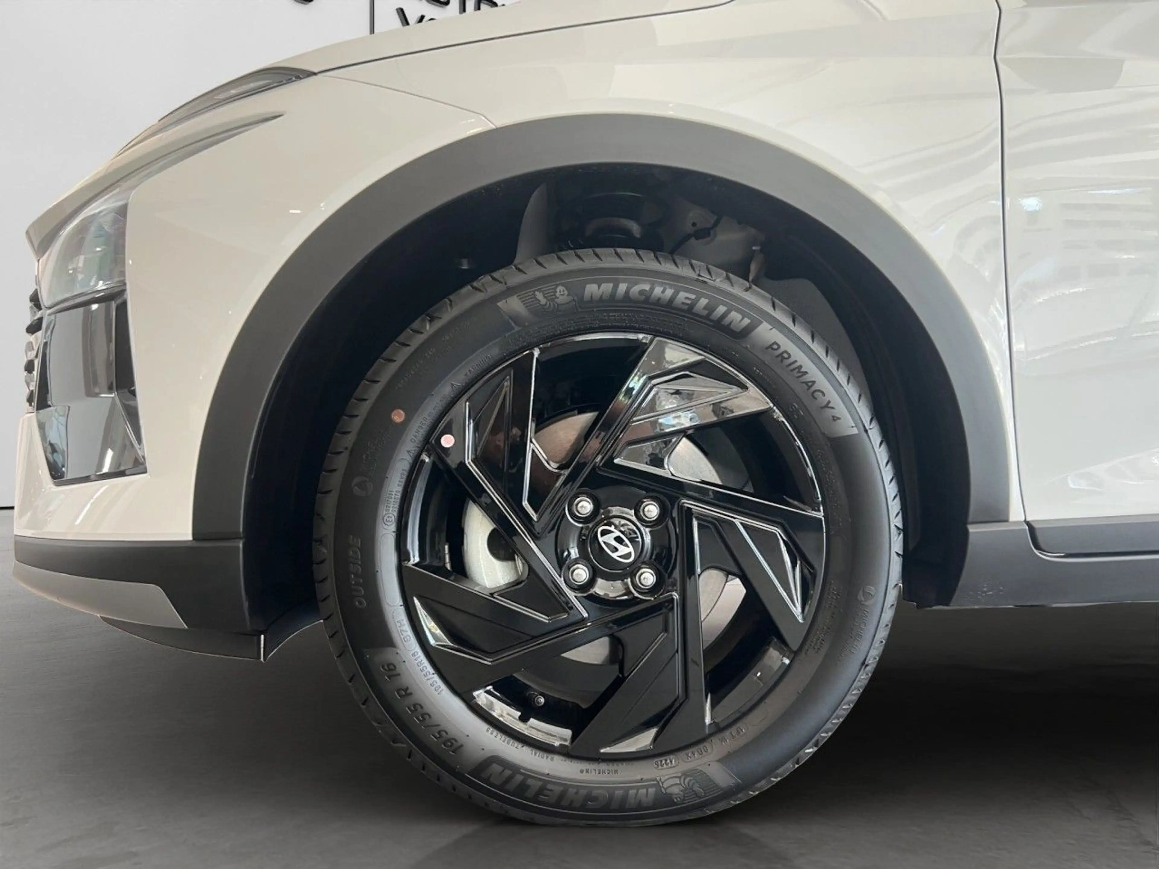 Hyundai BAYON Blackline MIT BOSE-SOUND + VOLL-LED U.V.M! — photo 5