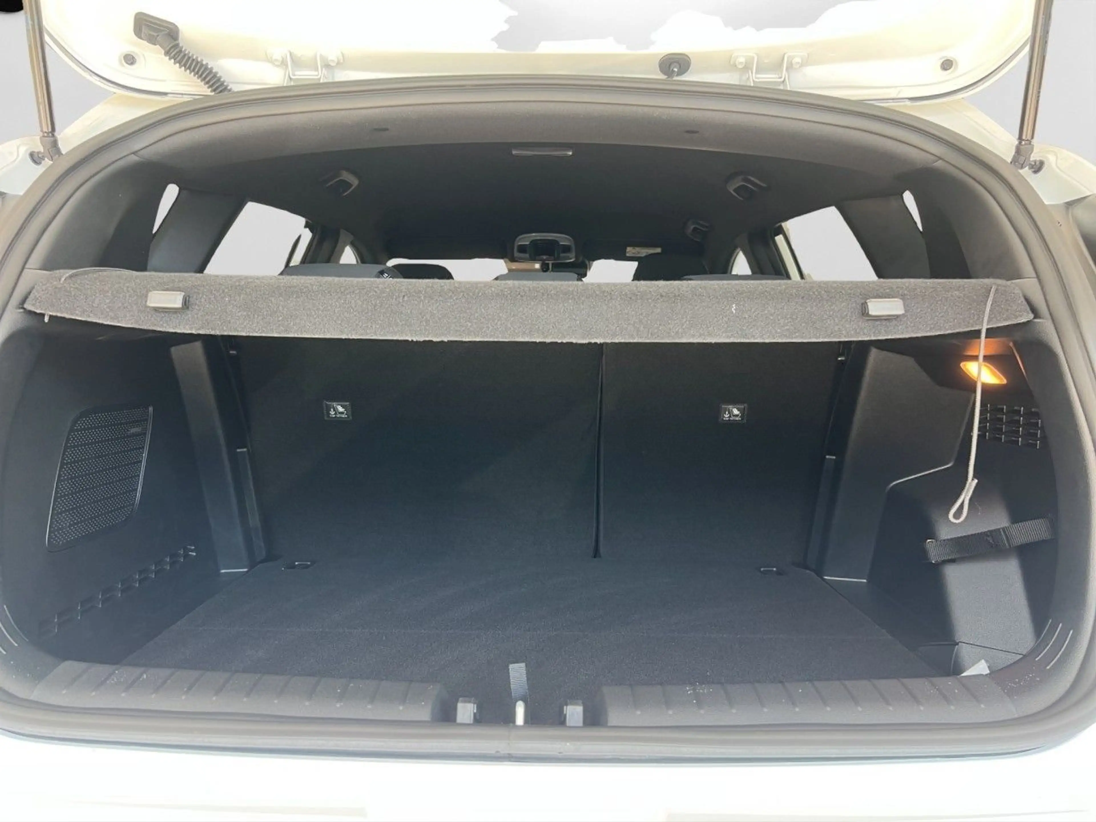 Hyundai BAYON Blackline MIT BOSE-SOUND + VOLL-LED U.V.M! — photo 8
