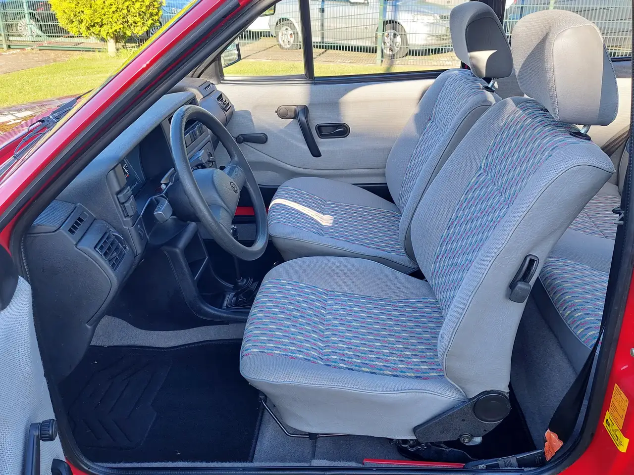 Volkswagen Polo II CL - Youngtimer - 86C, foto 9